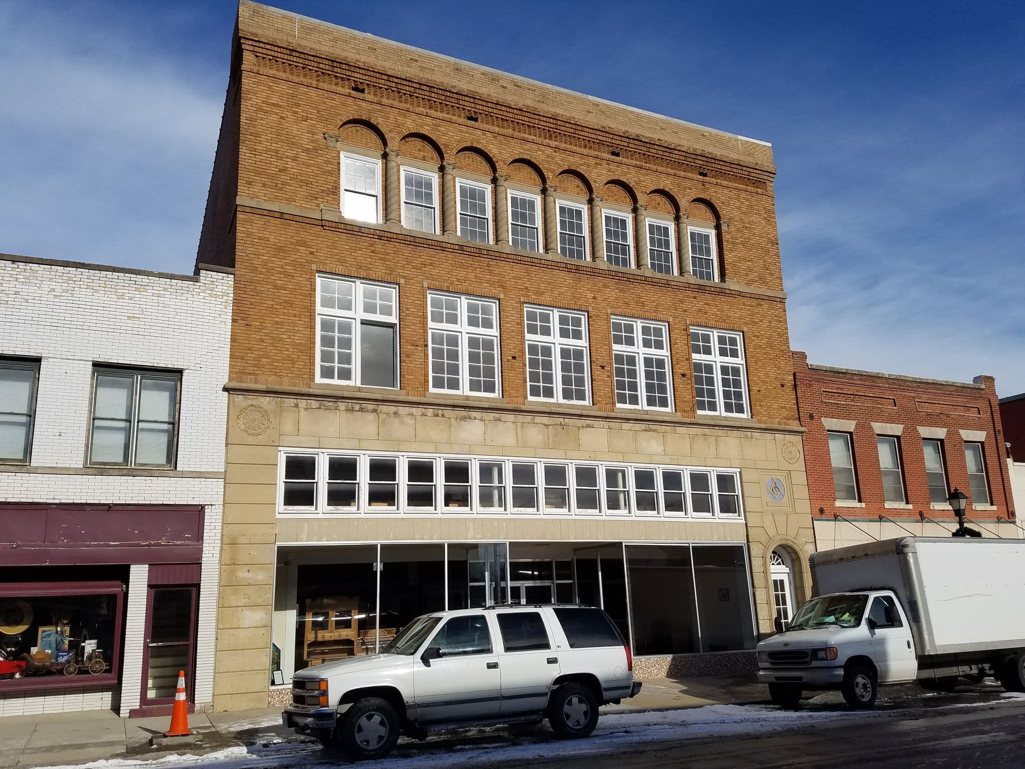 Street view near The Inn on Main Street II, Higginsville — © jbthemilker (CC BY-SA · Mapillary)