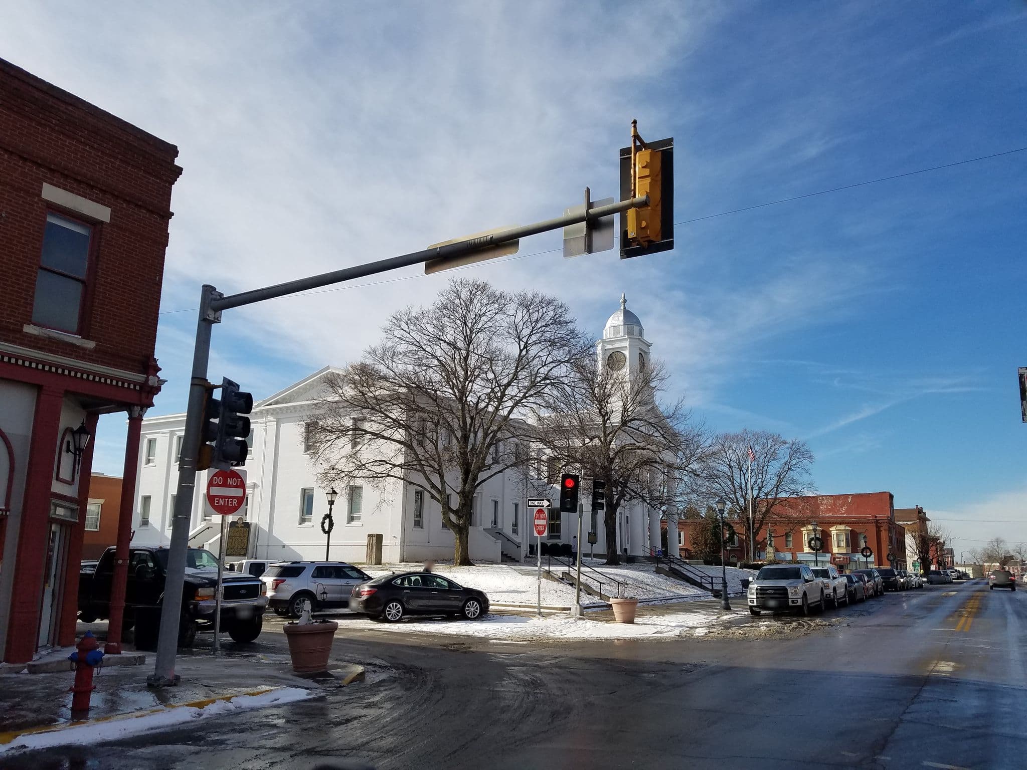 Street view near Wentworth Hotel, Higginsville — © jbthemilker (CC BY-SA · Mapillary)
