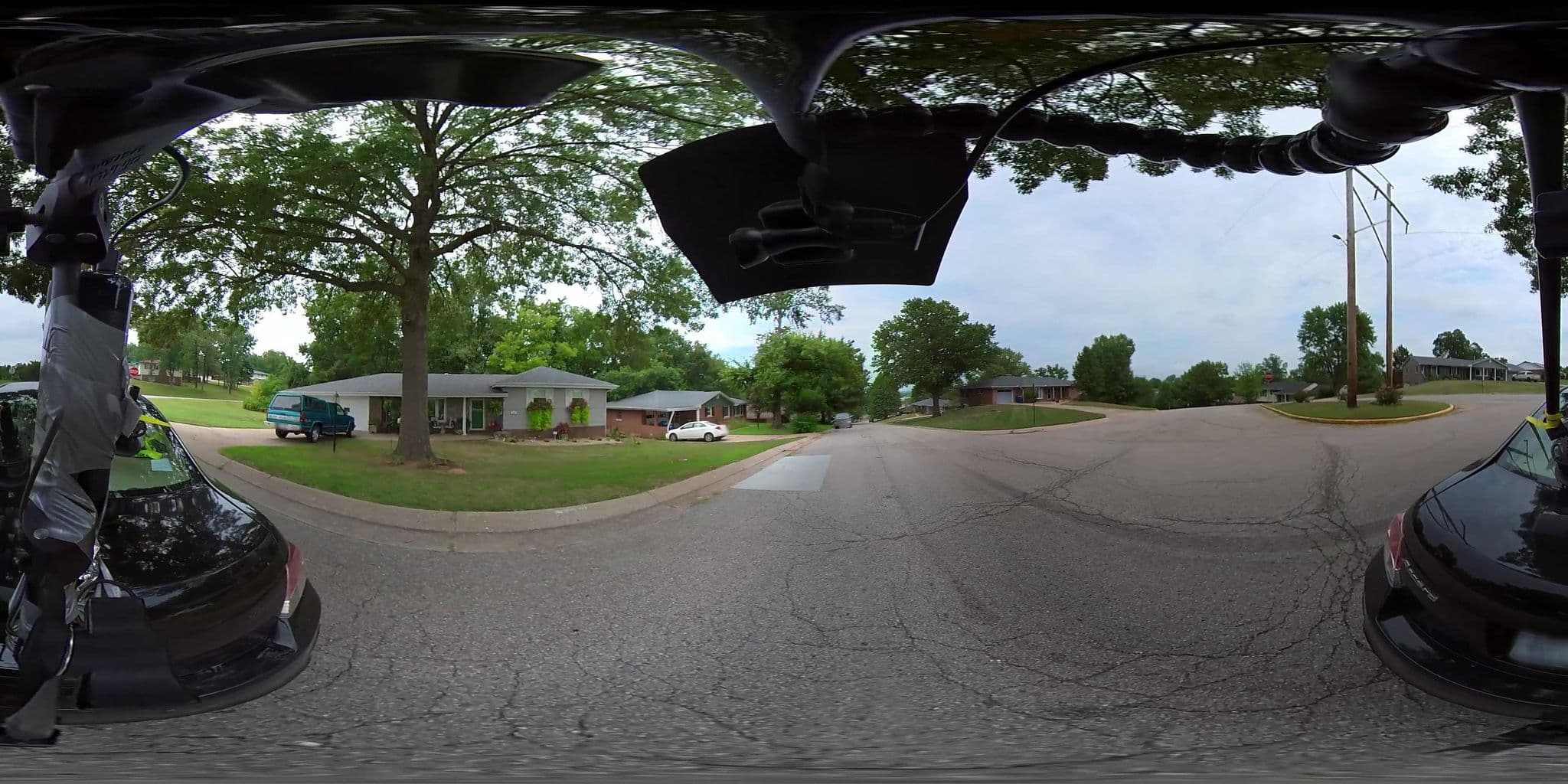 Street view near Somewhere Over The Rainbow, Jefferson City — © hmhtb (CC BY-SA · Mapillary)