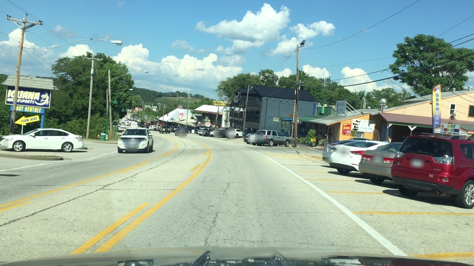 Street view near Lodge of the Ozarks, Lake Ozark — © lvl5 (CC BY-SA · Mapillary)