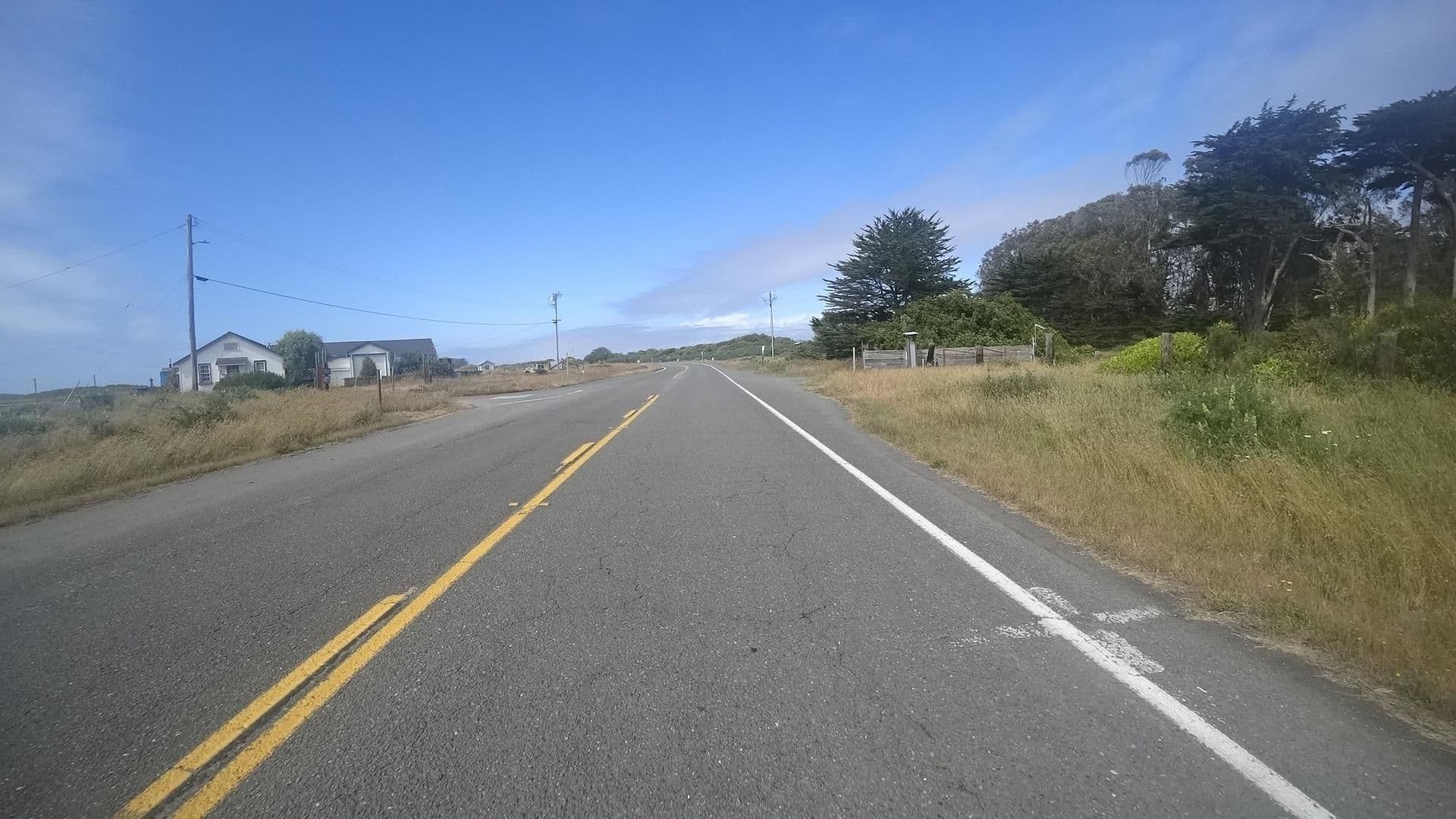 Street view near Oyster Beach, Eureka — © marker_geo (CC BY-SA · Mapillary)