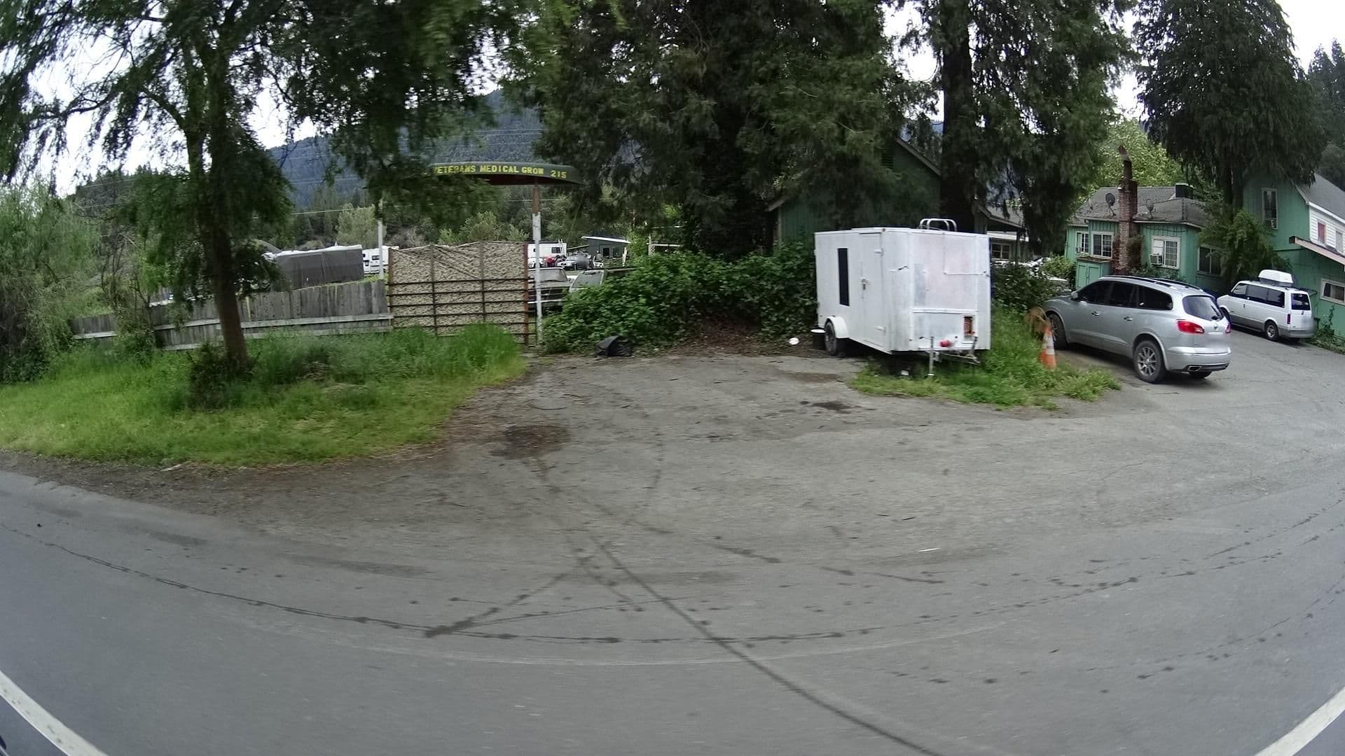 Street view near Willow Creek Motel, Willow Creek — © marker_geo (CC BY-SA · Mapillary)