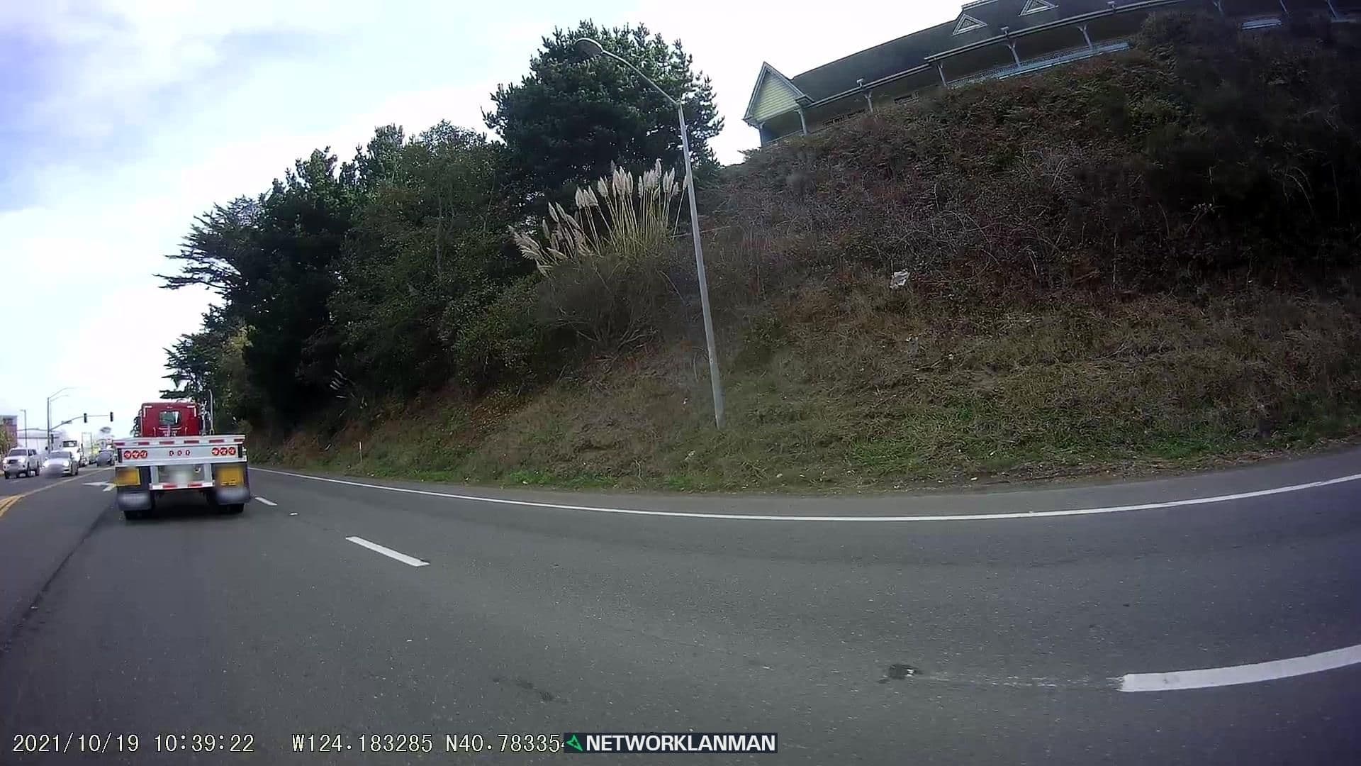 Street view near Bayshore Inn, Eureka — © networklanman (CC BY-SA · Mapillary)