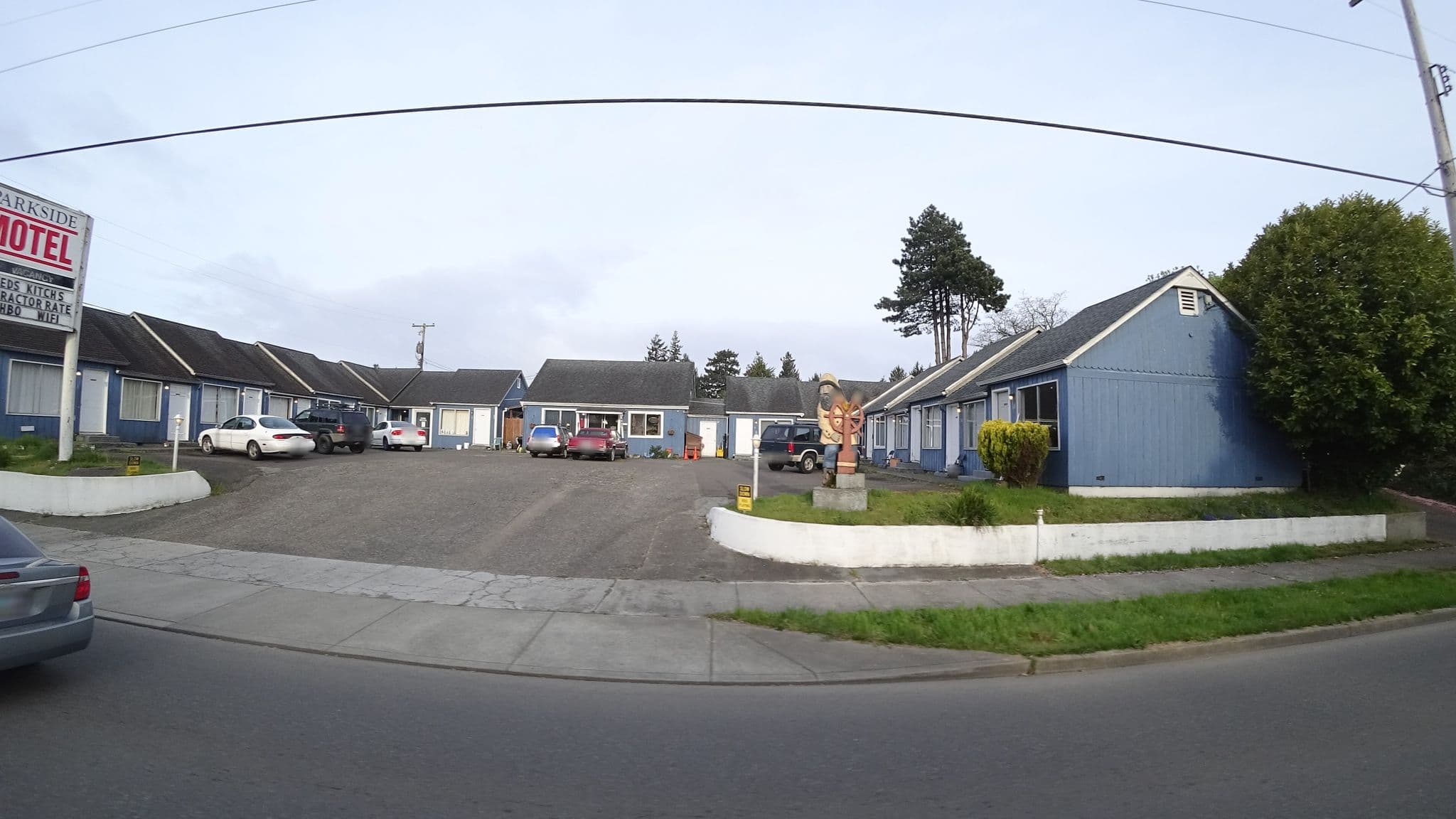 Street view near Parkside Motel, North Bend — © stilldavid (CC BY-SA · Mapillary)