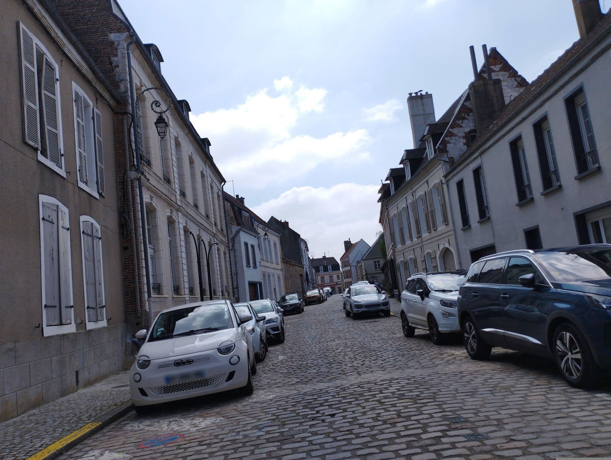 Street view near Hôtel Loysel le Gaucher, Saint-Josse — © kritic (CC BY-SA · Mapillary)
