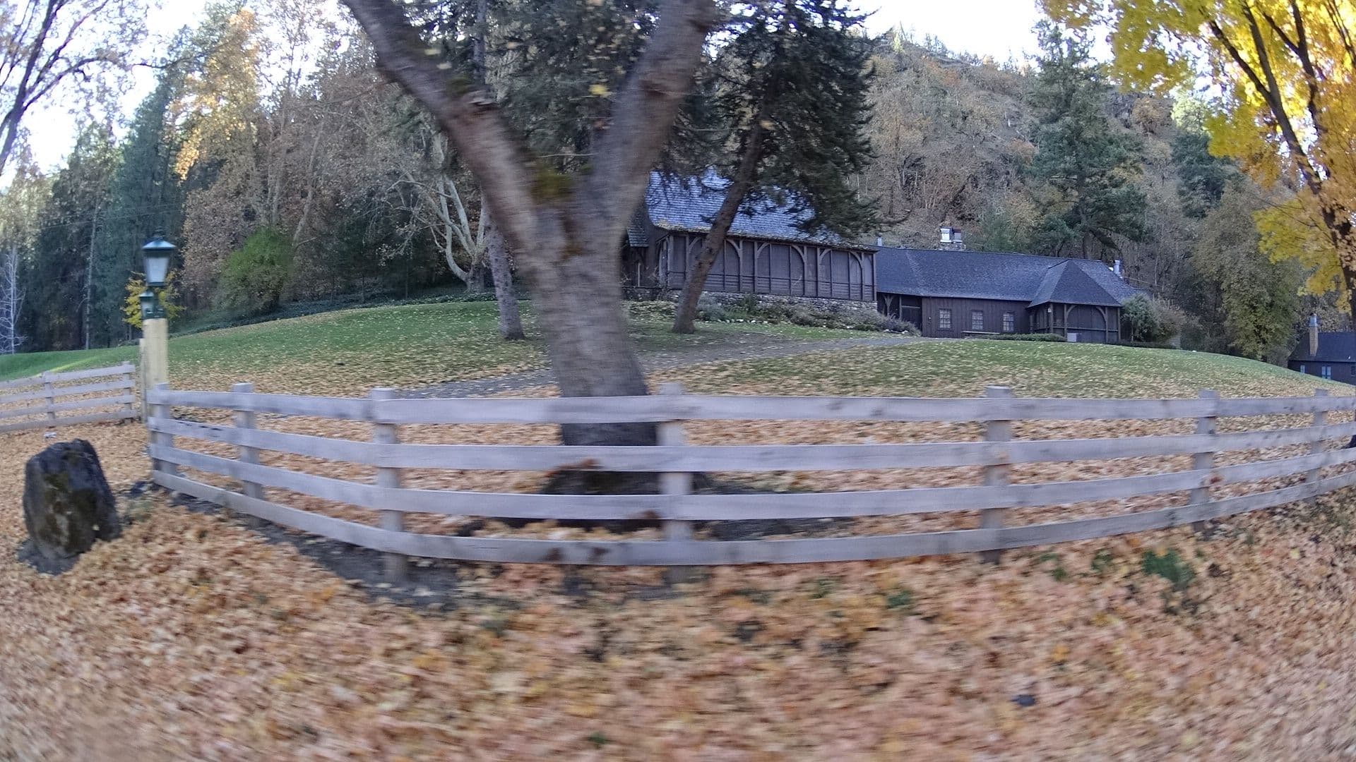 Street view near Oak Bar Lodge, Yreka — © marker_geo (CC BY-SA · Mapillary)