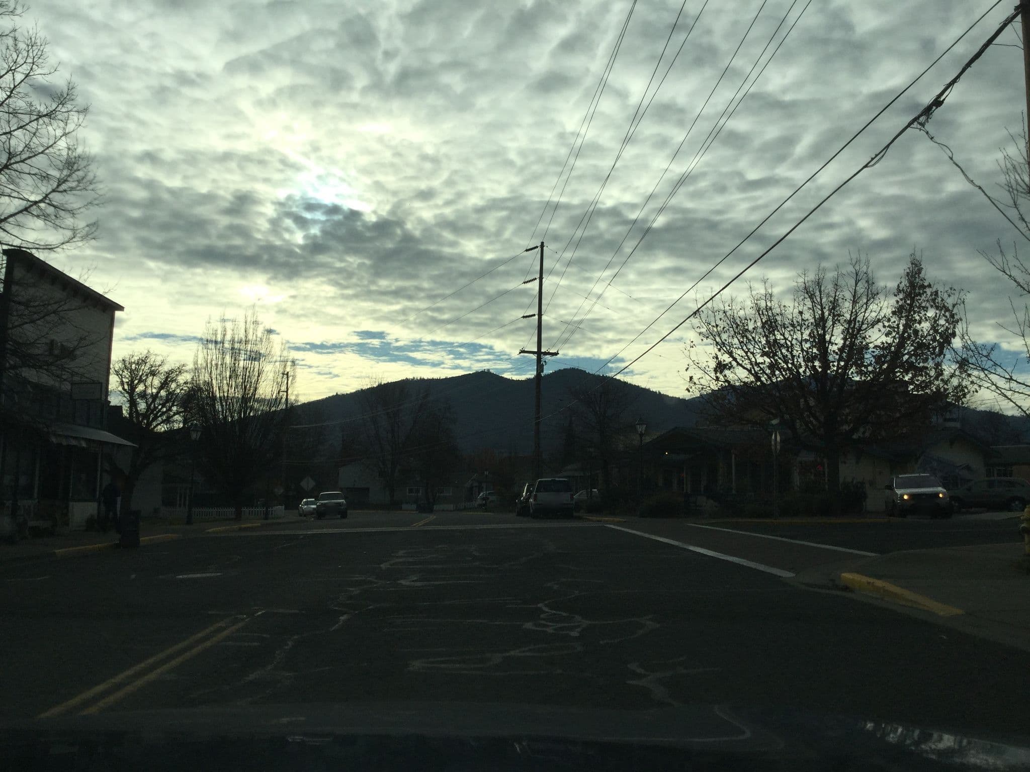 Street view near Travelodge, Talent — © nhartbrinkley (CC BY-SA · Mapillary)
