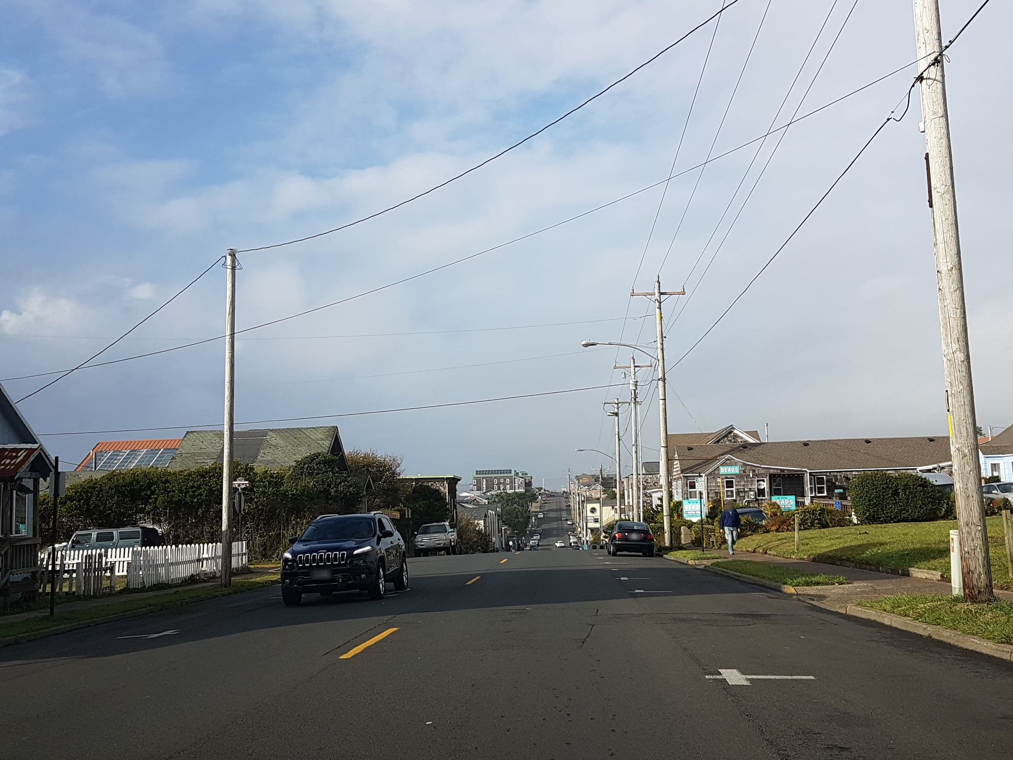 Street view near Grand Victorian Bed and Breakfast, Agate Beach — © jopparn (CC BY-SA · Mapillary)