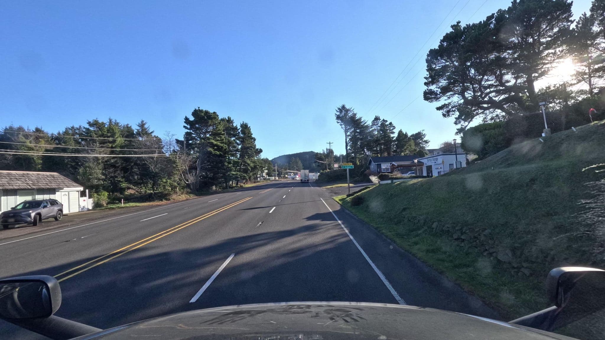 Street view near Gardner House, Depoe Bay — © bct (CC BY-SA · Mapillary)