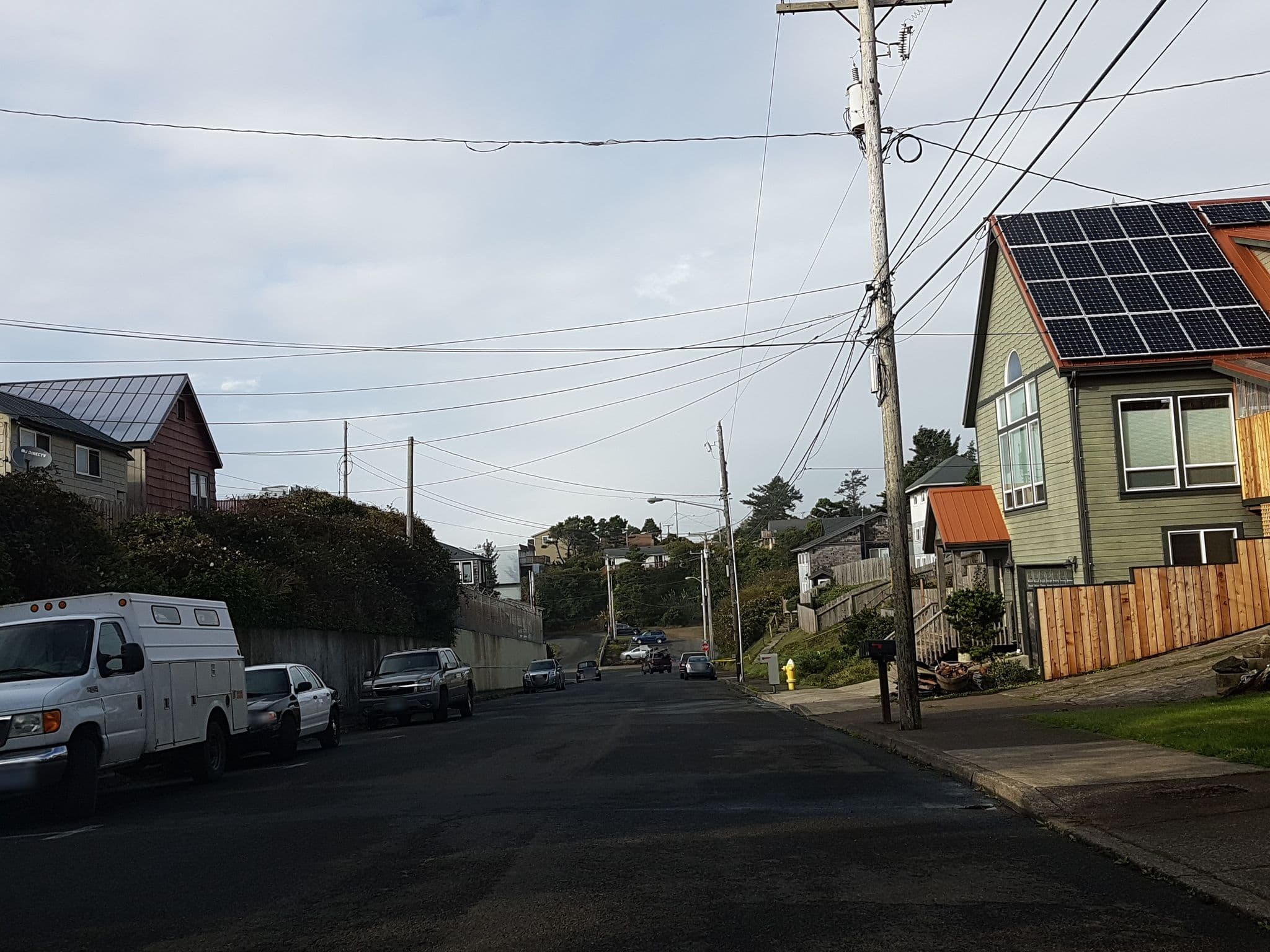 Street view near Waler Hotel, Agate Beach — © jopparn (CC BY-SA · Mapillary)