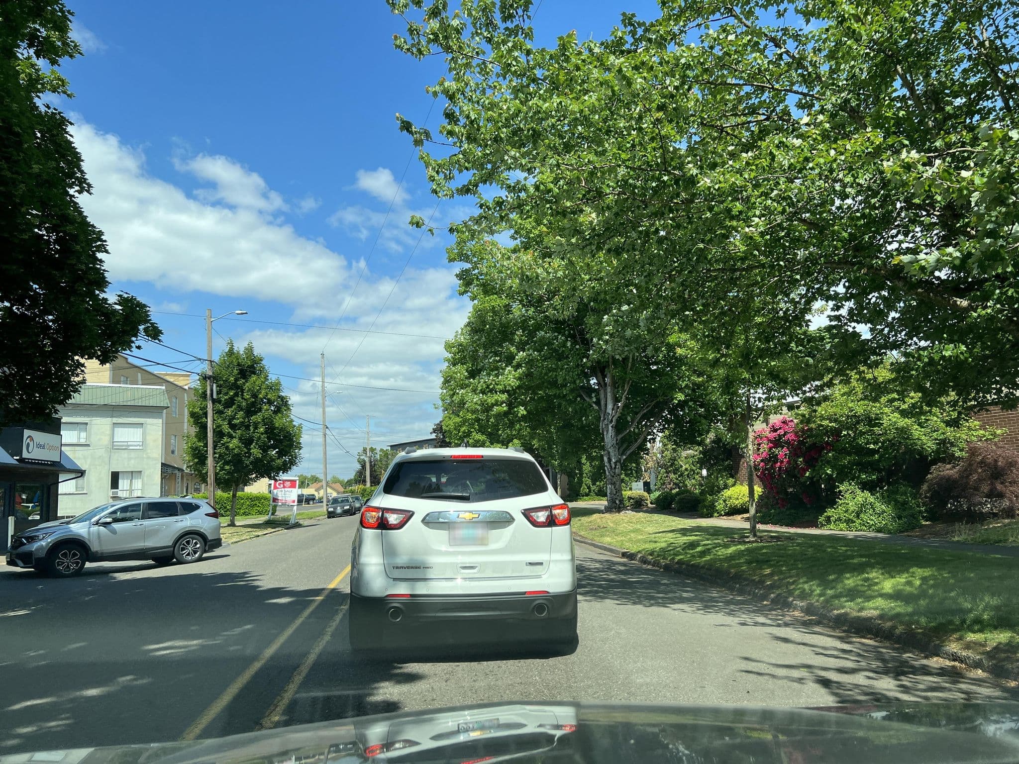 Street view near Tambor Tropical, Salem — © jenningsanderson (CC BY-SA · Mapillary)