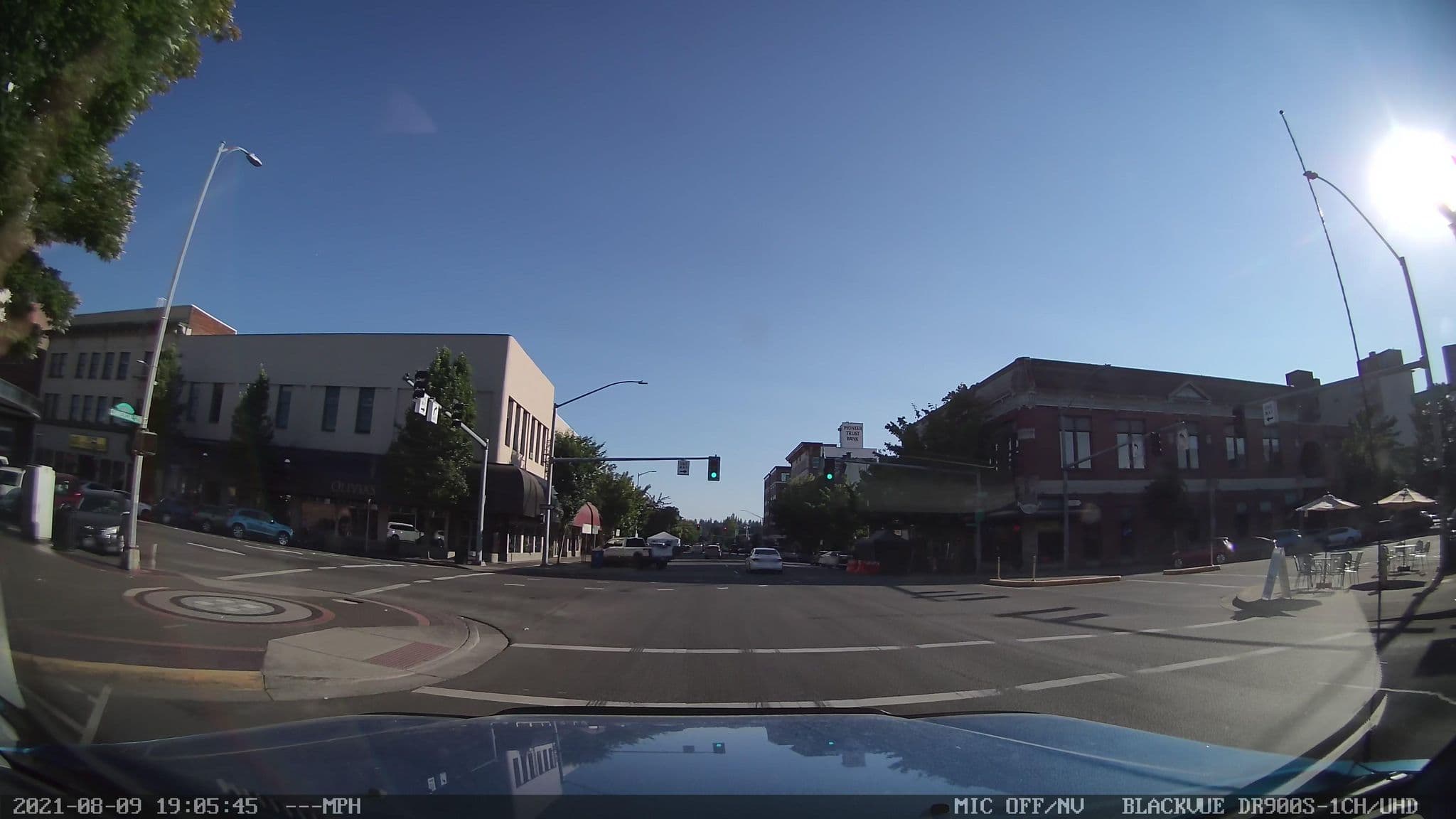 Street view near Downtown Salem Loft Apartment, Salem — © jenningsanderson (CC BY-SA · Mapillary)