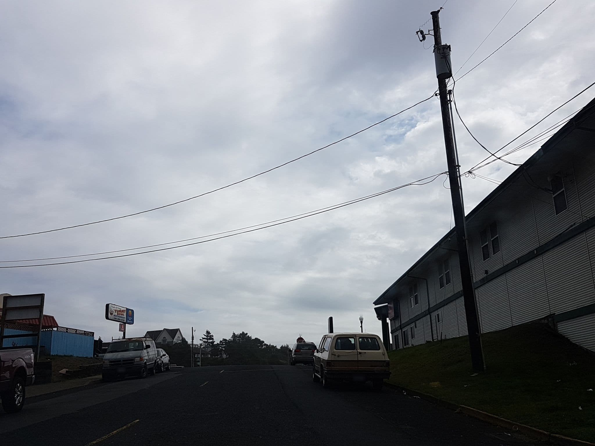 Street view near Choice Hotels, Agate Beach — © jopparn (CC BY-SA · Mapillary)