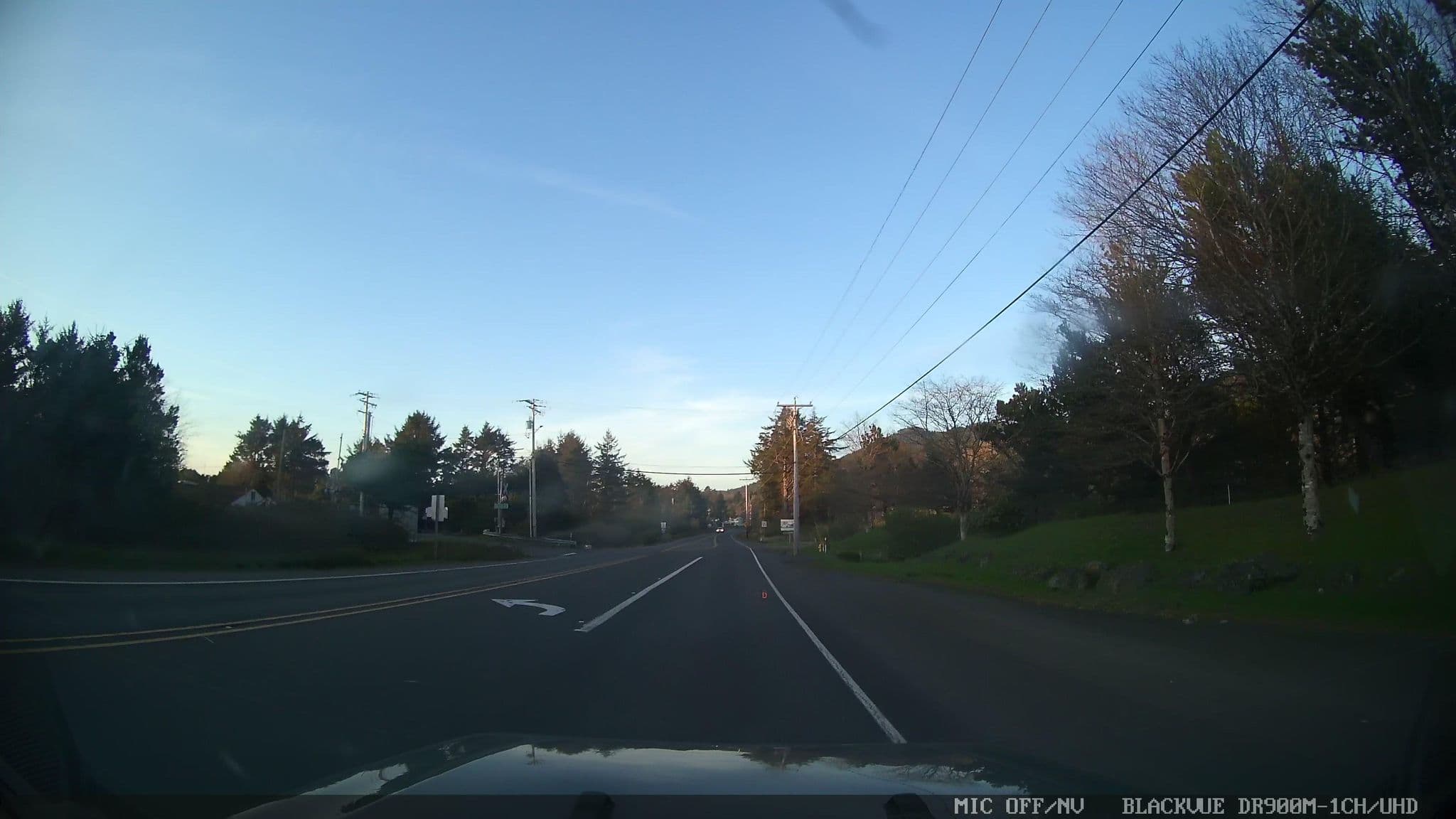 Street view near La Playa Beach House, Rockaway Beach — © asturksever (CC BY-SA · Mapillary)