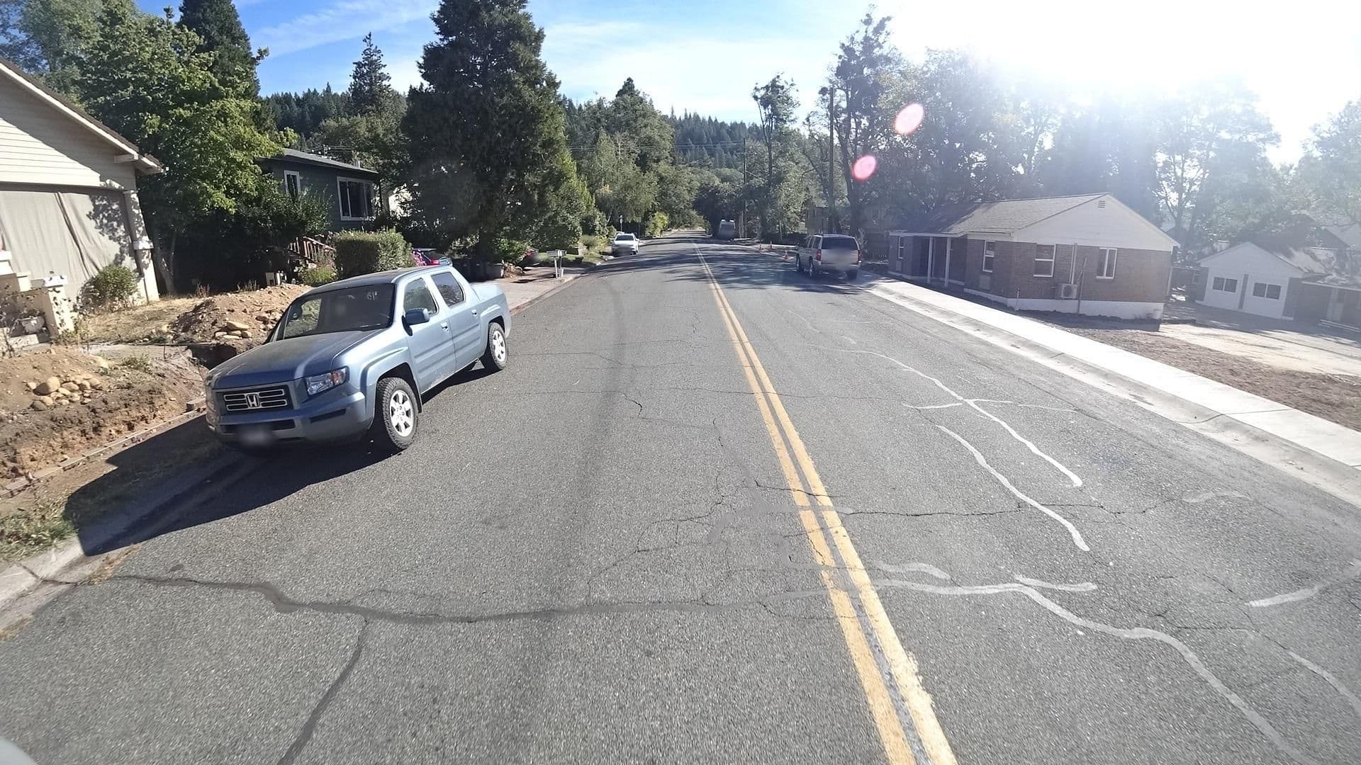 Street view near Nest, Mount Shasta — © marker_geo (CC BY-SA · Mapillary)