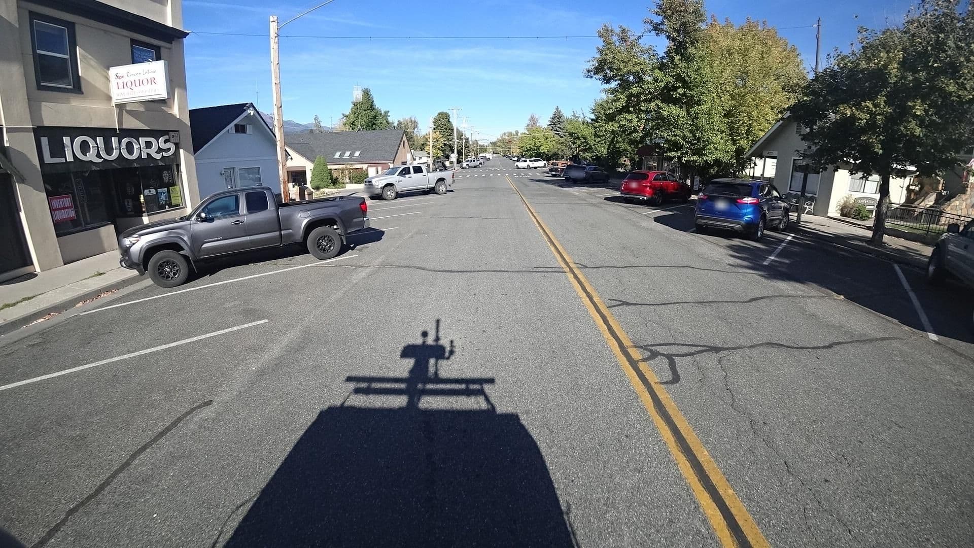Street view near Shasta MountInn, Mount Shasta — © marker_geo (CC BY-SA · Mapillary)