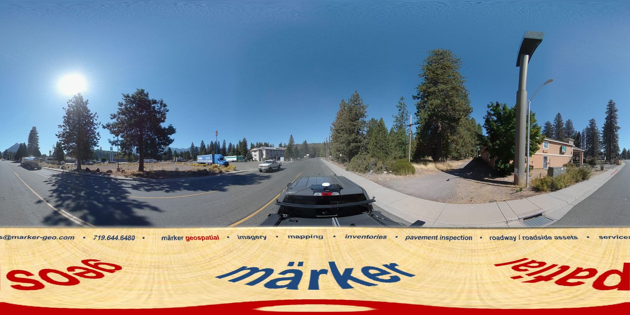 Street view near Holiday Inn Express - Weed (Mount Shasta Area), Weed — © marker_geo1 (CC BY-SA · Mapillary)