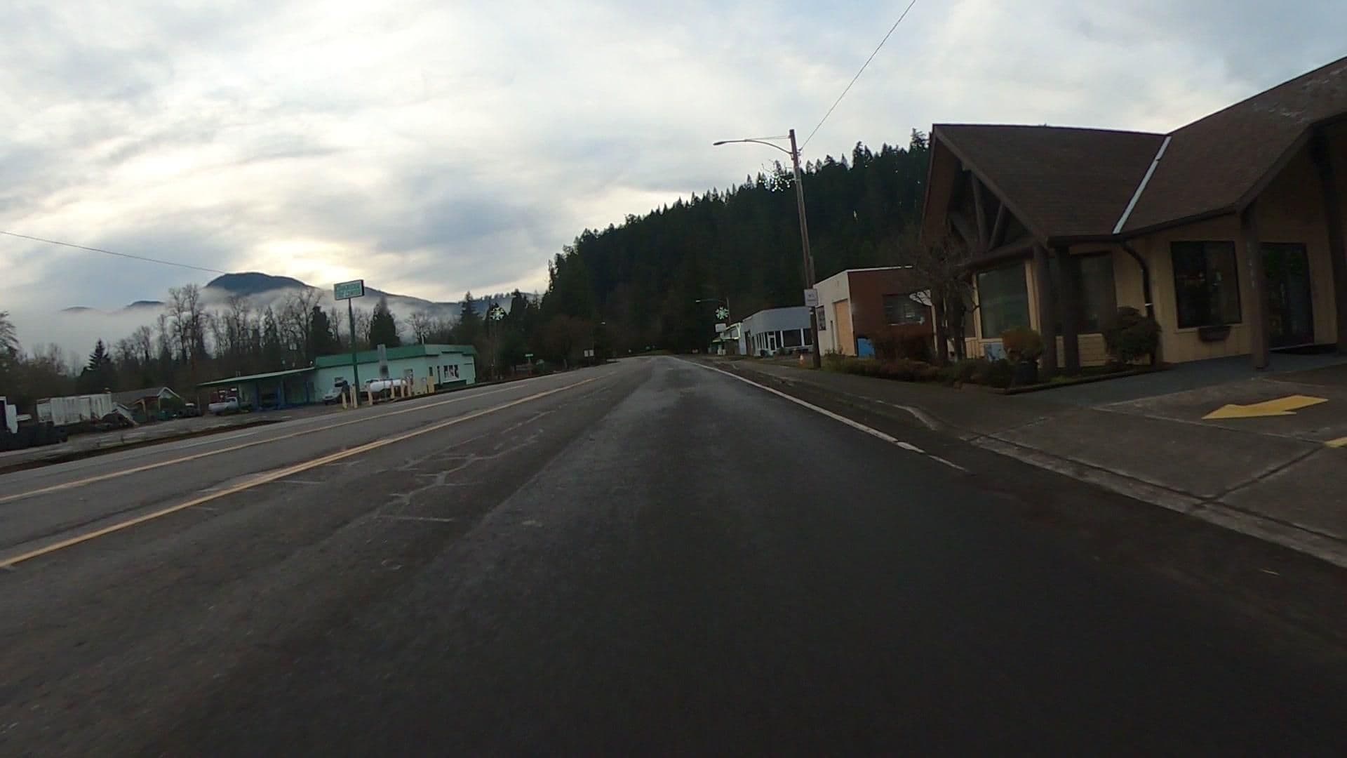 Street view near Best Western Oakridge Inn, Oakridge — © eneerhut (CC BY-SA · Mapillary)