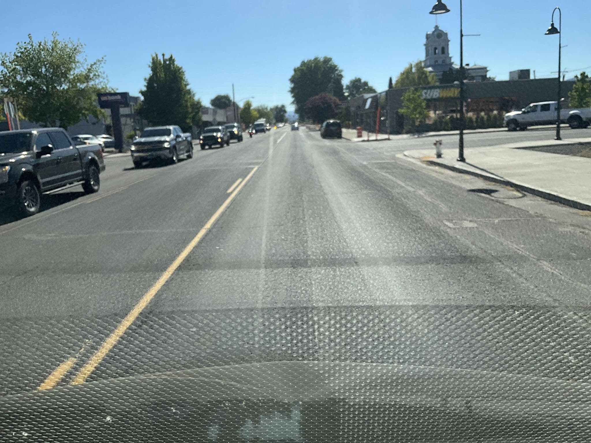 Street view near Econo Lodge, Prineville — © whitecotton (CC BY-SA · Mapillary)