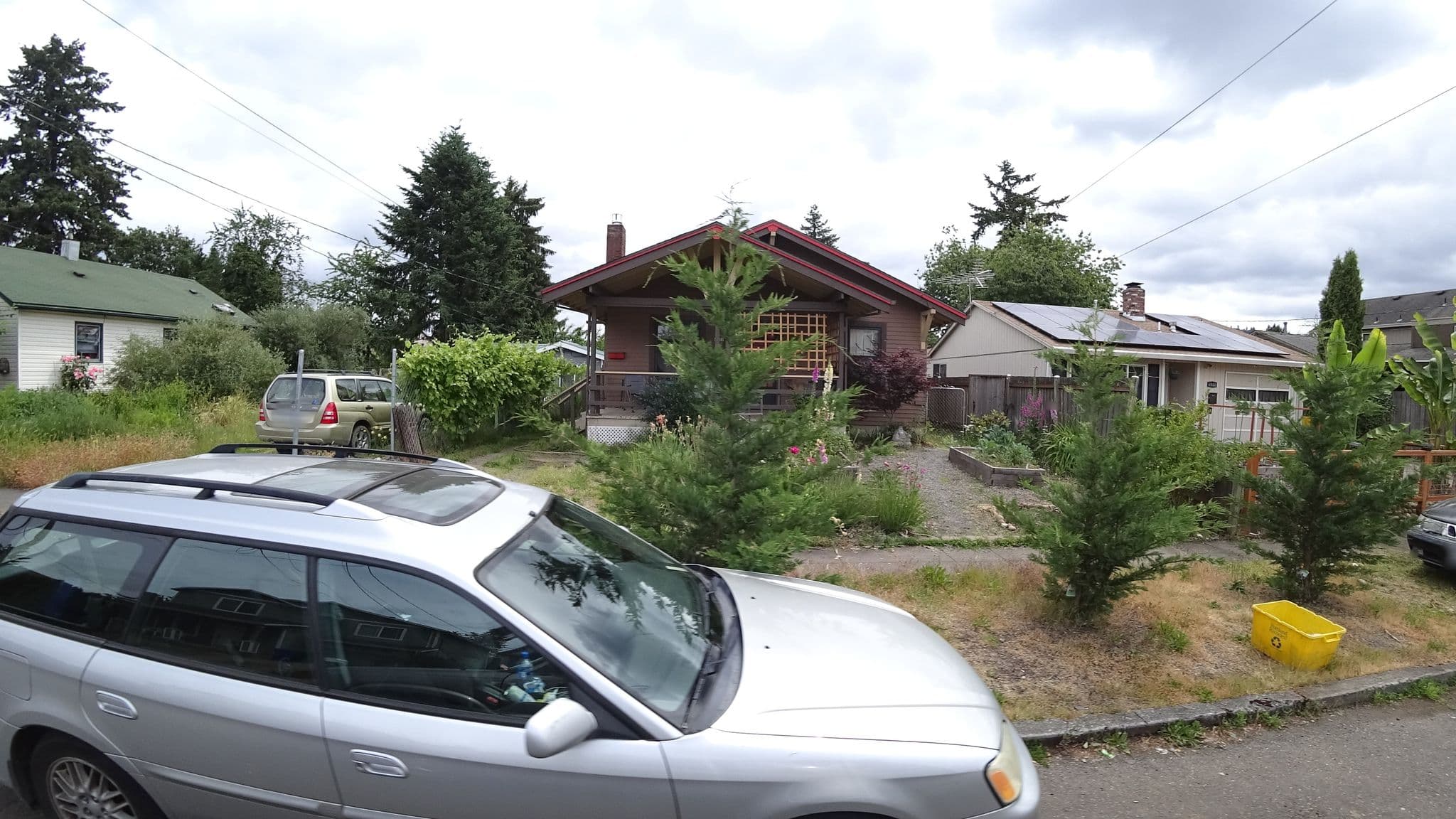 Street view near Hostel No. 5, Lents — © mly_pdx03 (CC BY-SA · Mapillary)