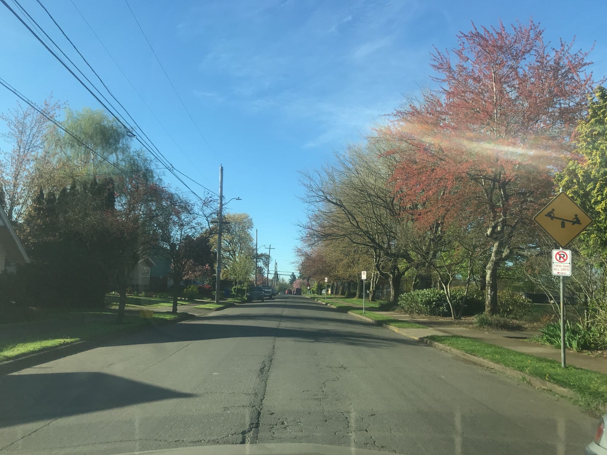 Street view near Ghoulish Rest Stop, Lents — © mly_pdx07 (CC BY-SA · Mapillary)