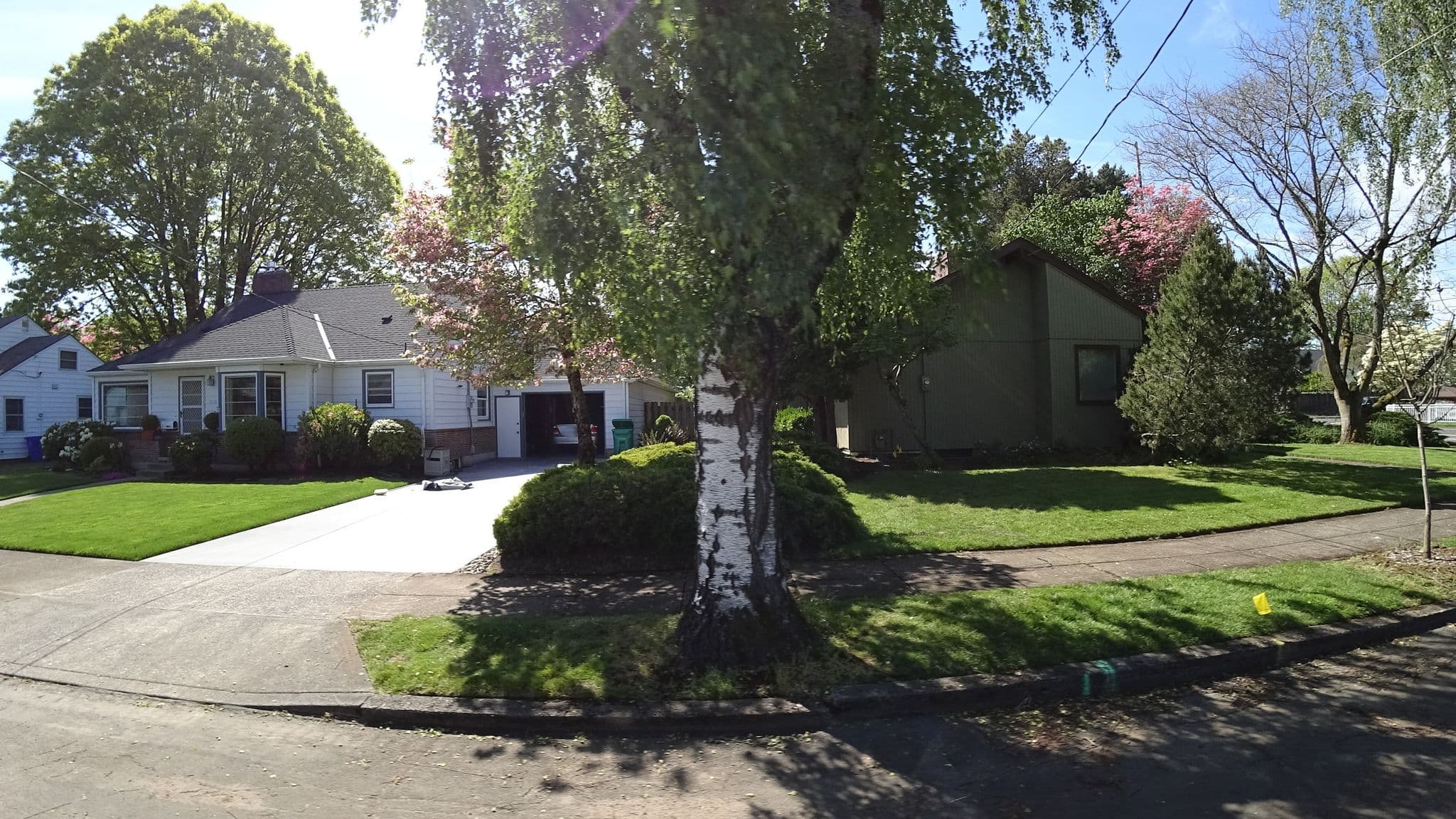 Street view near Reed Cottage, Milwaukie — © mly_pdx05 (CC BY-SA · Mapillary)