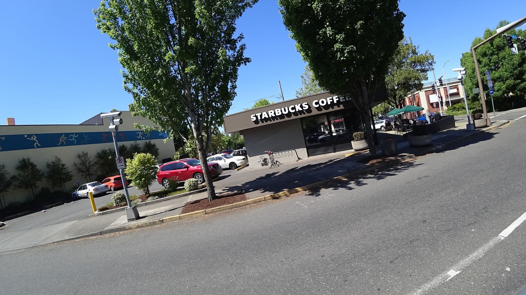 Street view near Hollywood District, Portland — © mly_pdx01 (CC BY-SA · Mapillary)