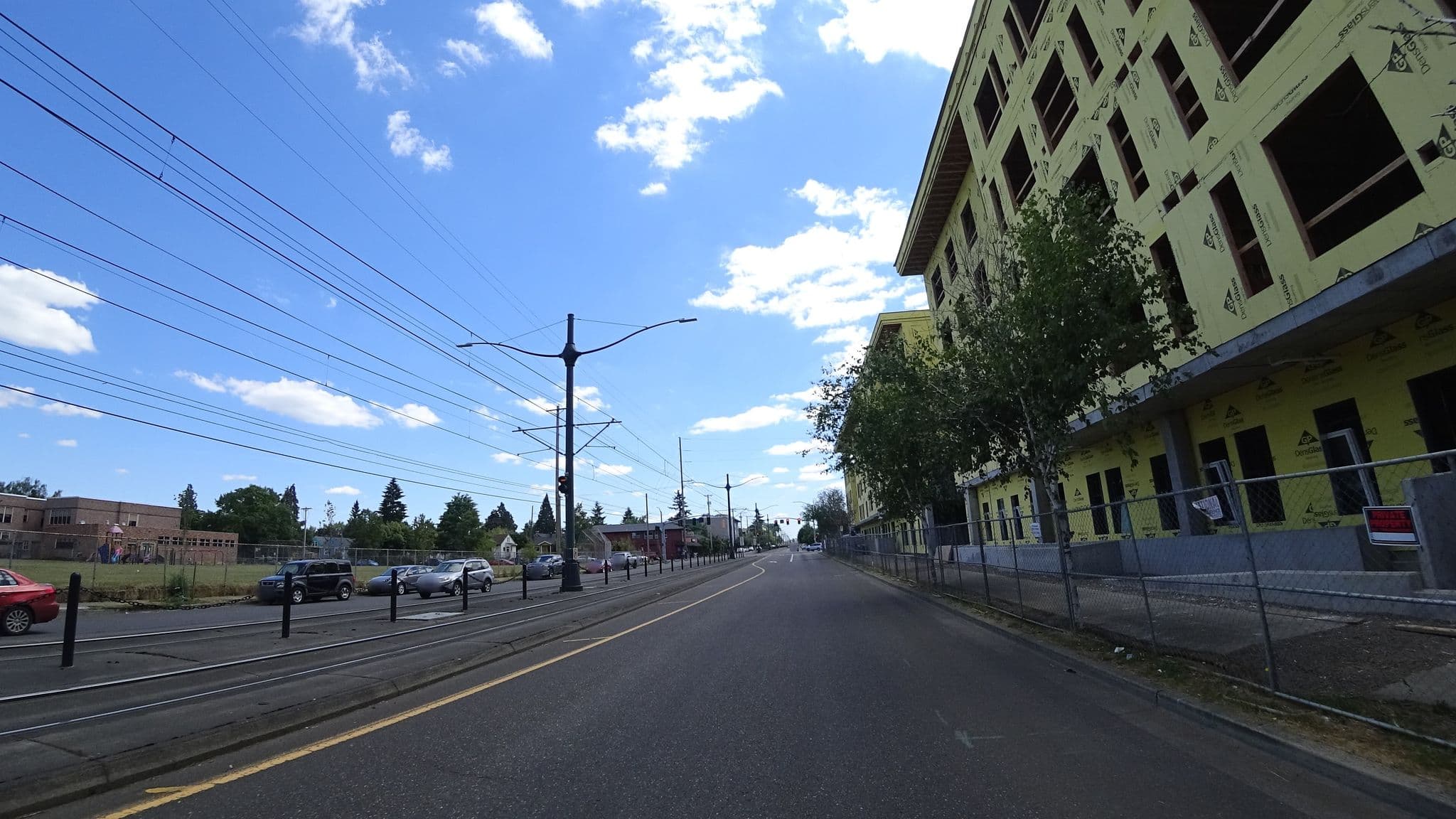 Street view near ArLo Apartments, Portland — © mly_pdx07 (CC BY-SA · Mapillary)