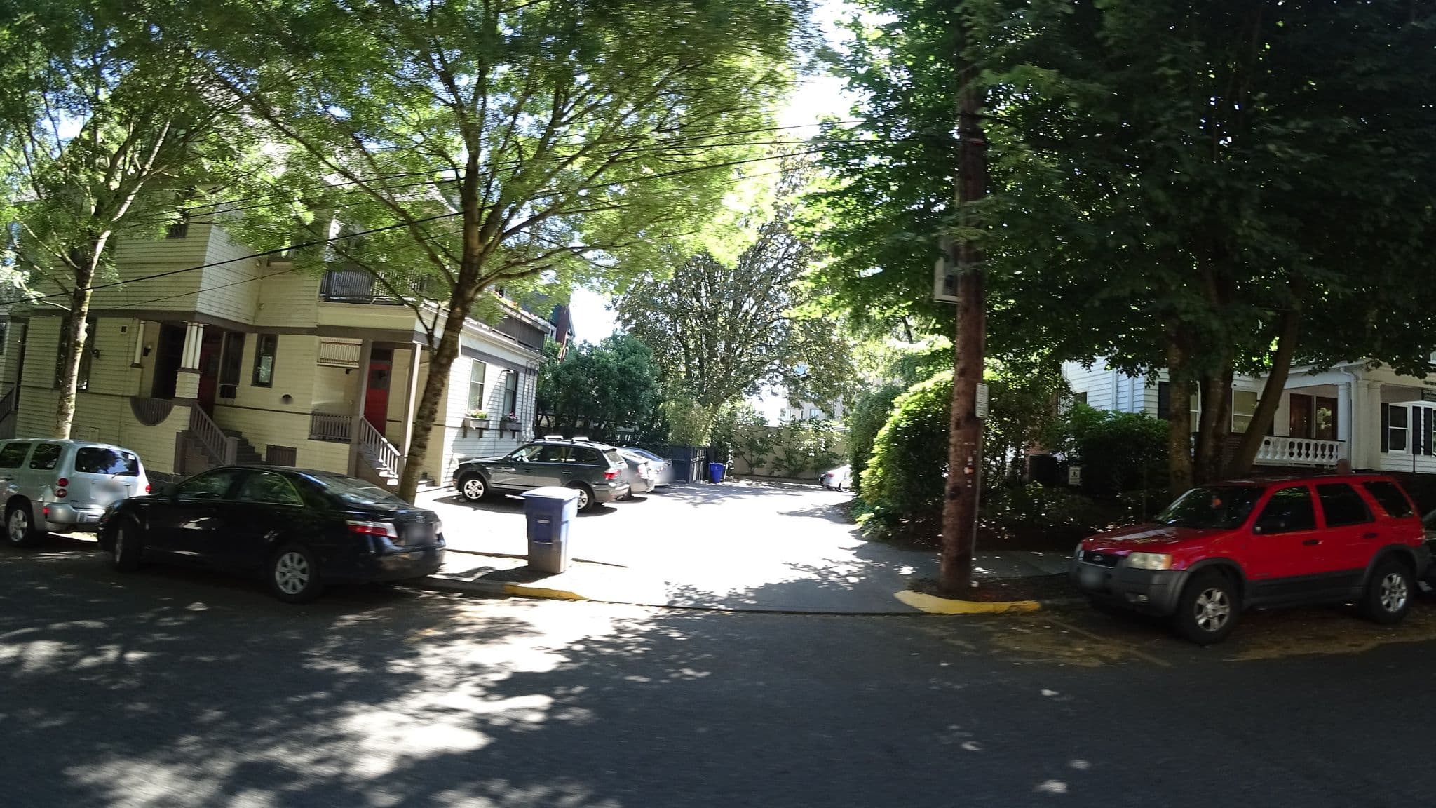 Street view near The Victoria House, Portland — © mly_pdx02 (CC BY-SA · Mapillary)