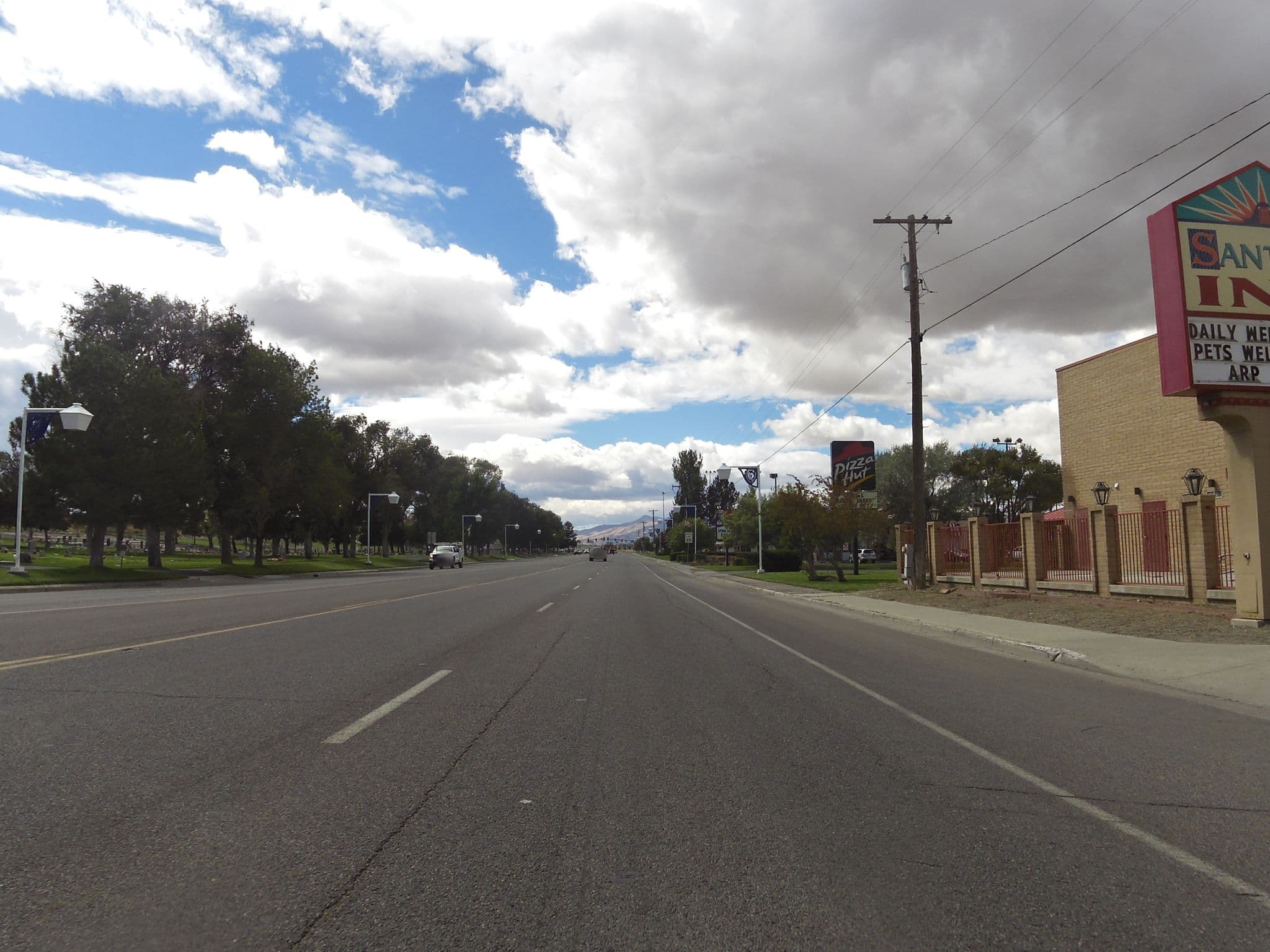 Street view near Santa Fe Inn, Winnemucca — © clydel (CC BY-SA · Mapillary)