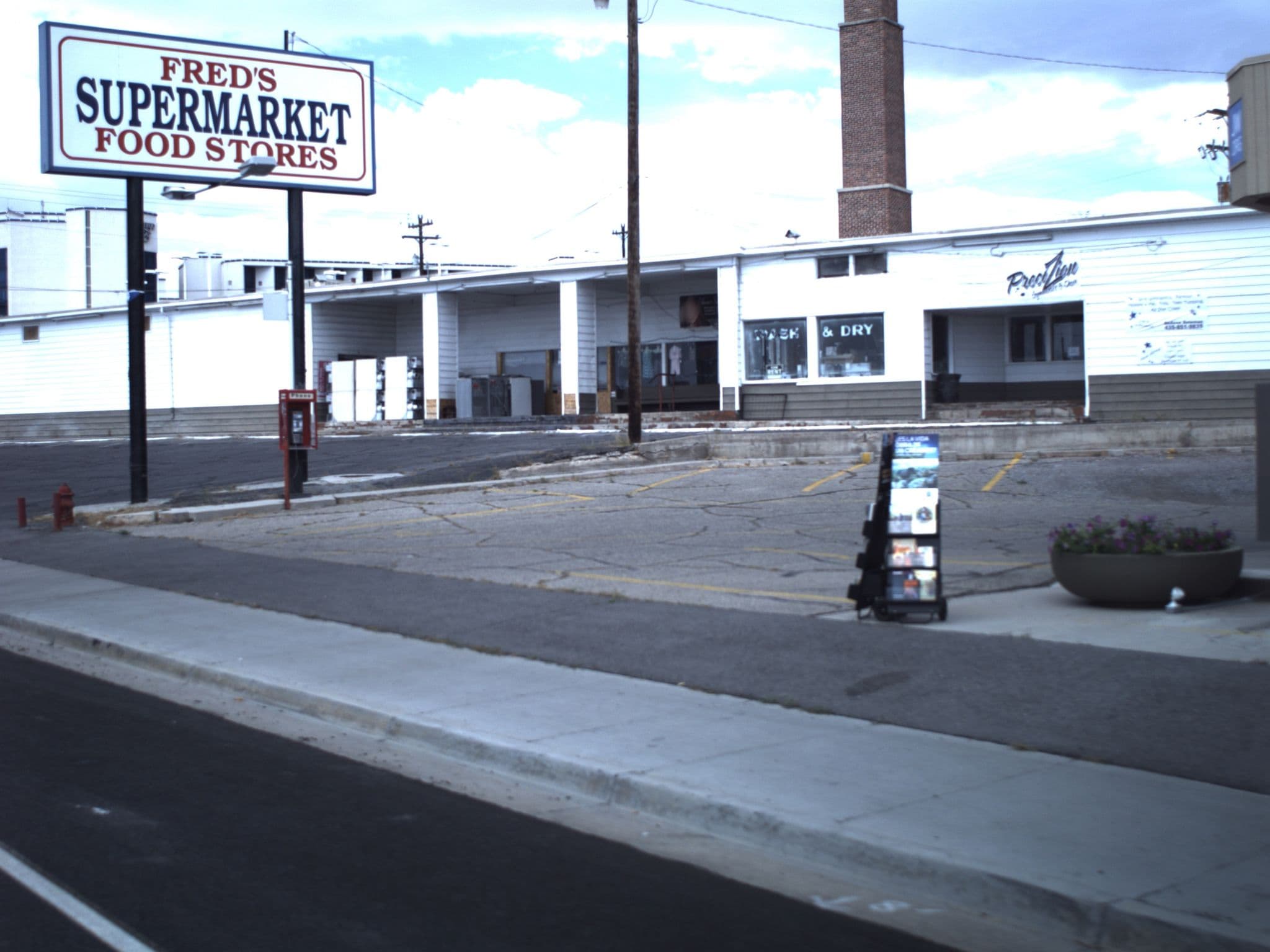 Street view near Choice Hotels, Wendover — © asellars (CC BY-SA · Mapillary)