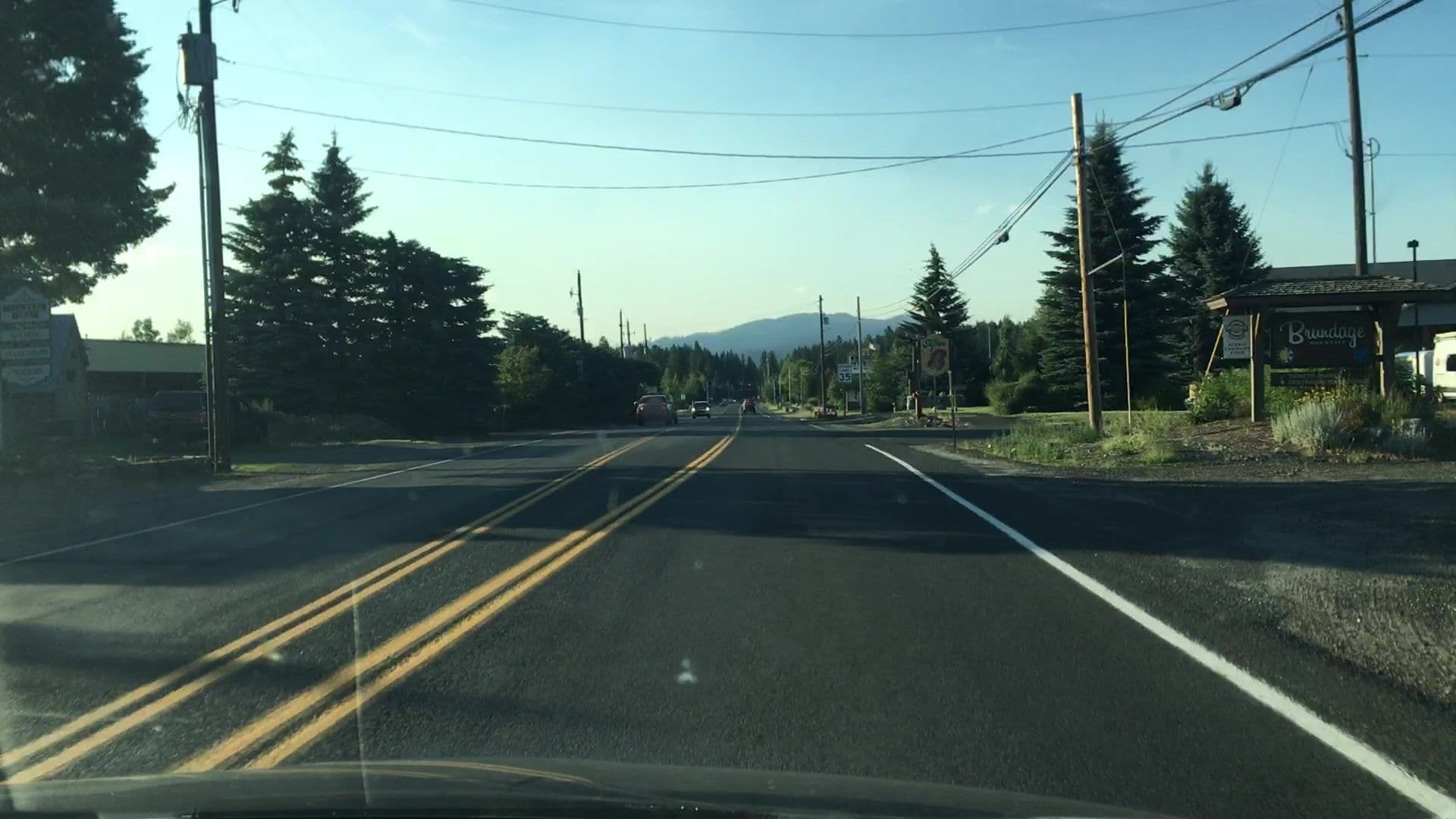 Street view near InIdaho, McCall — © lvl5 (CC BY-SA · Mapillary)