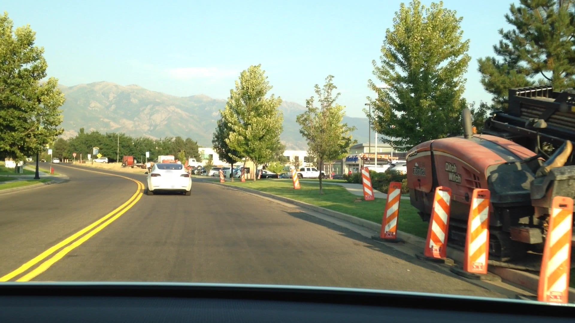 Street view near Home2 Suites by Hilton, Layton — © lvl5 (CC BY-SA · Mapillary)