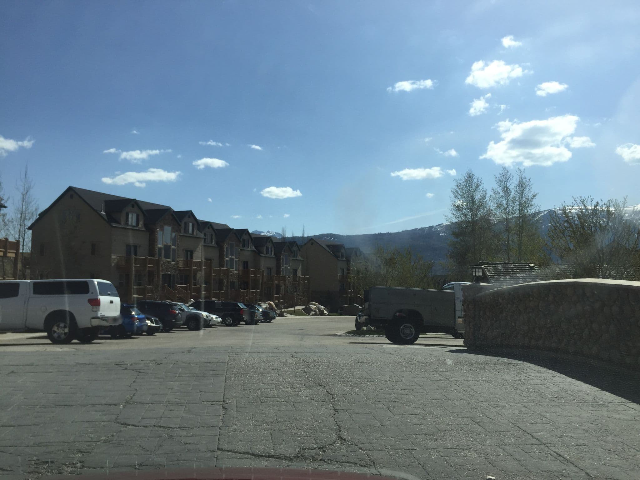 Street view near Moose Hollow Luxury Condominiums Eden (Utah), Wolf Creek — © nisselson (CC BY-SA · Mapillary)