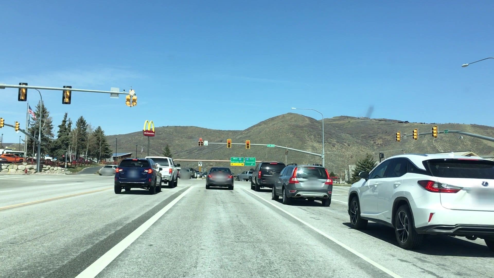 Street view near Days Inn, Snyderville — © lvl5 (CC BY-SA · Mapillary)