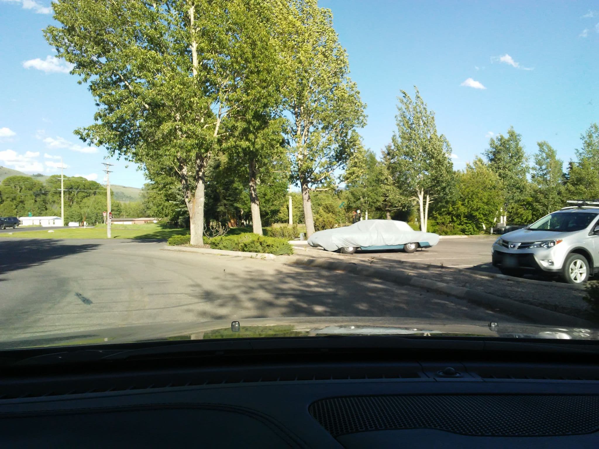 Street view near Jackson Hole Racquet Club, Moose Wilson Road — © aqua02 (CC BY-SA · Mapillary)