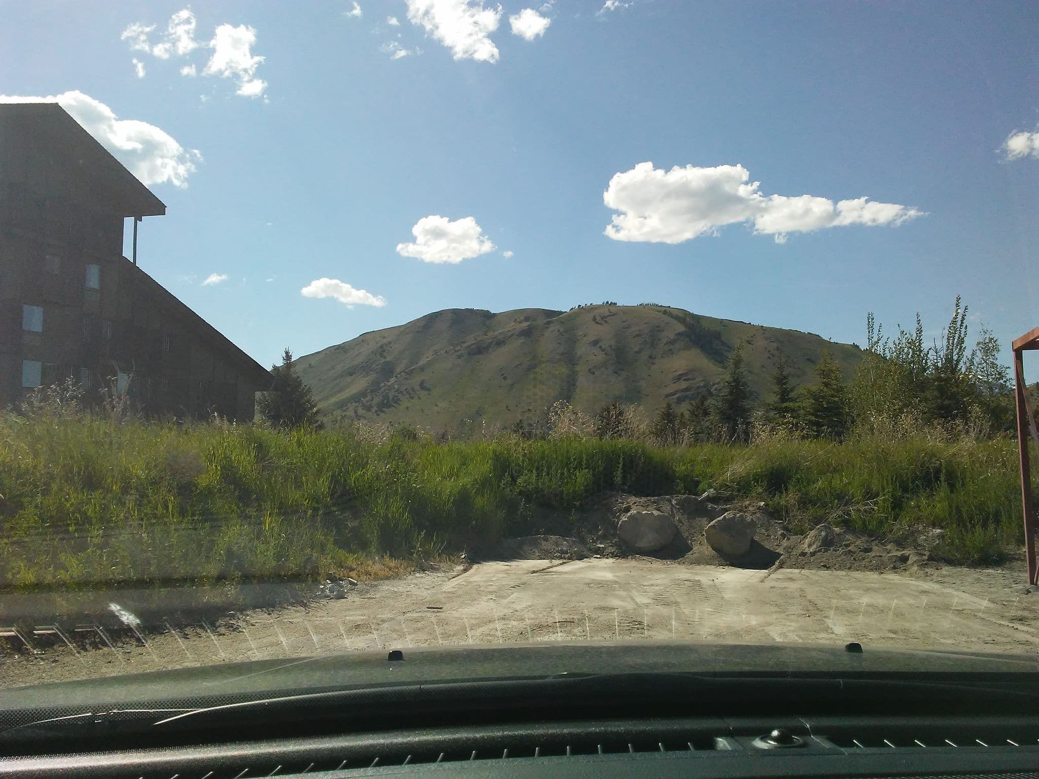 Street view near Olgas Day Spa, Rafter J Ranch — © aqua02 (CC BY-SA · Mapillary)