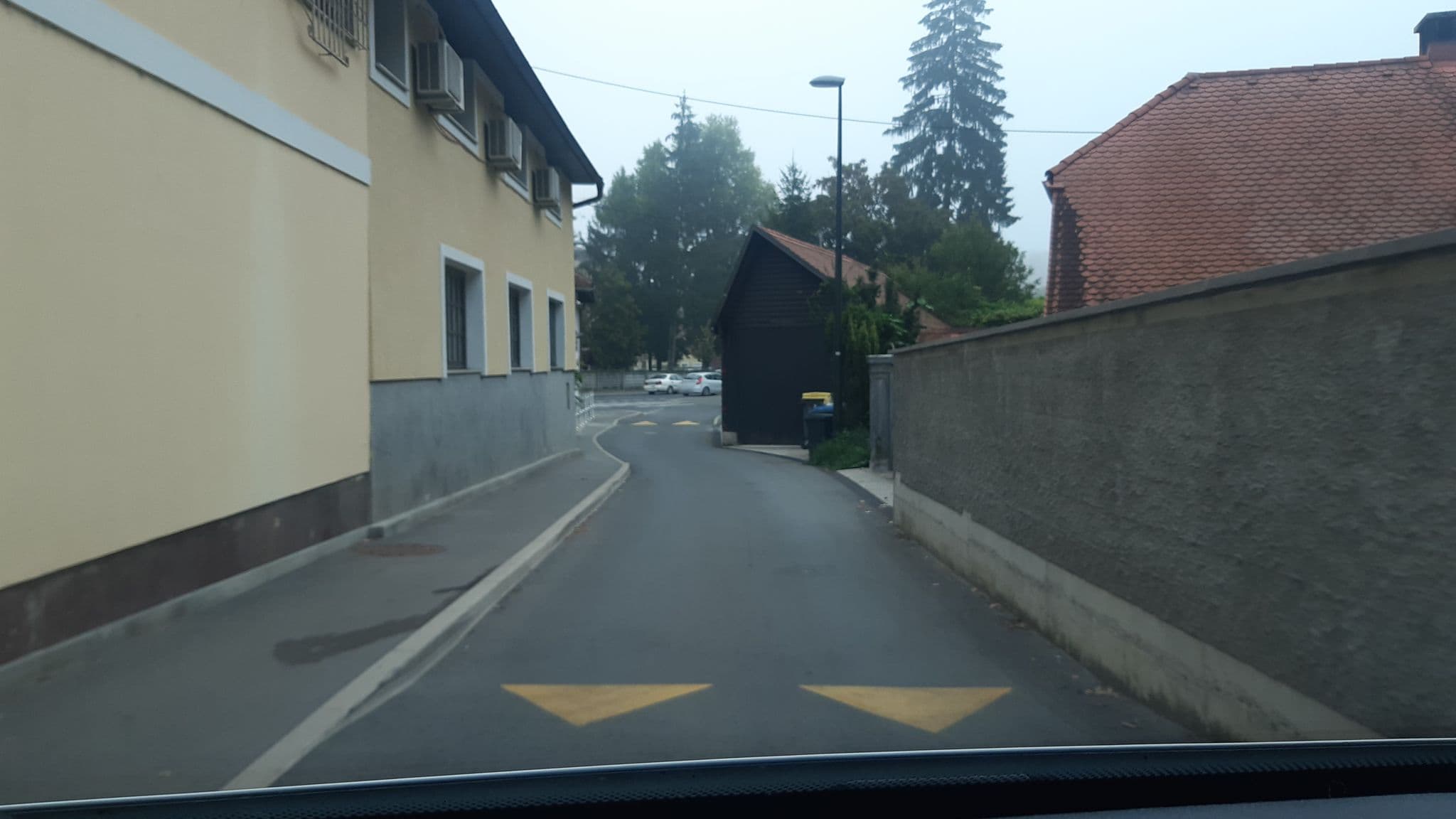 Street view near Štalca pri Vodniku, Ljubljana — © veverica (CC BY-SA · Mapillary)