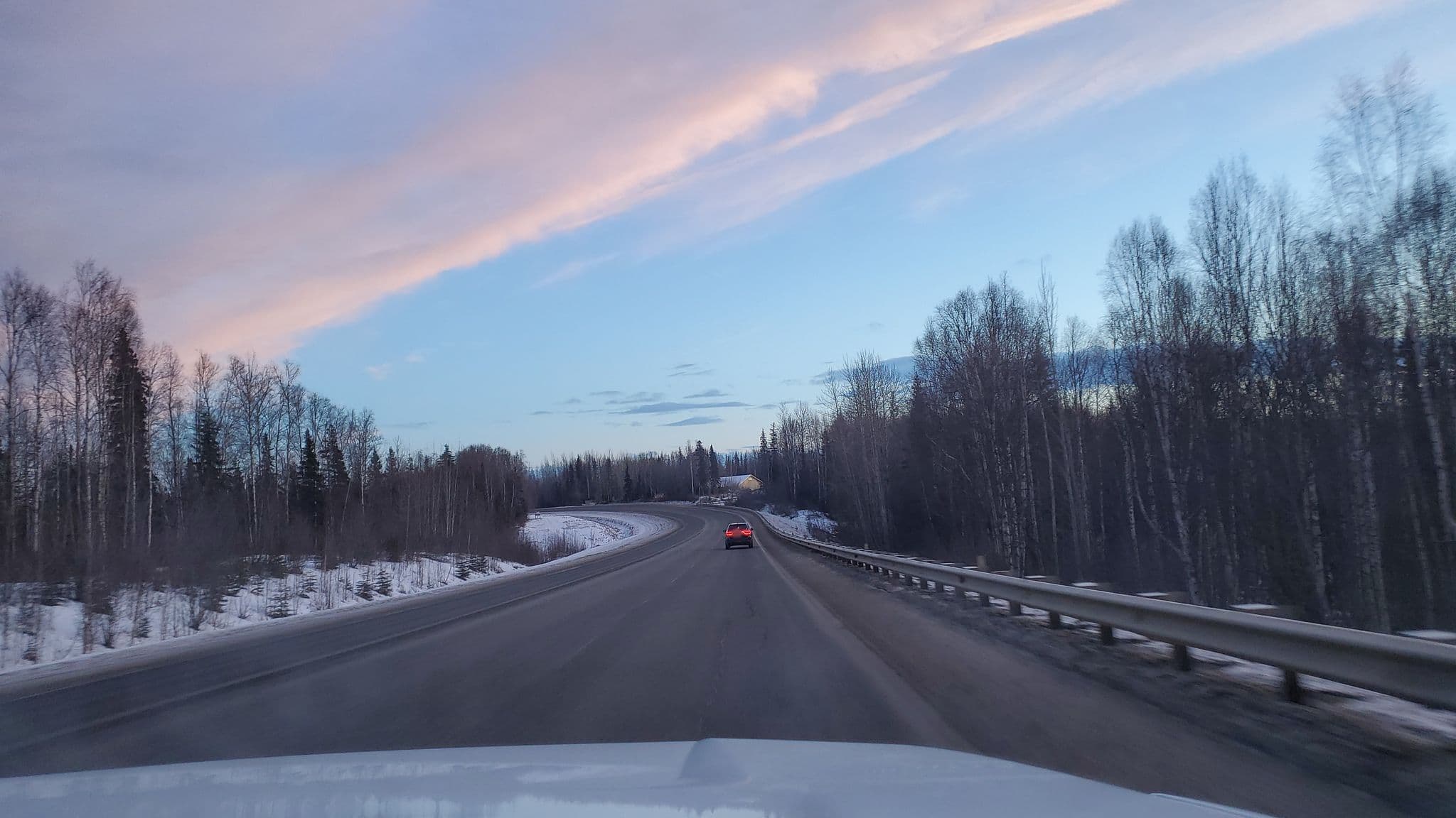 Street view near Gold Miners Lodge, Willow — © fearsomesaytr (CC BY-SA · Mapillary)