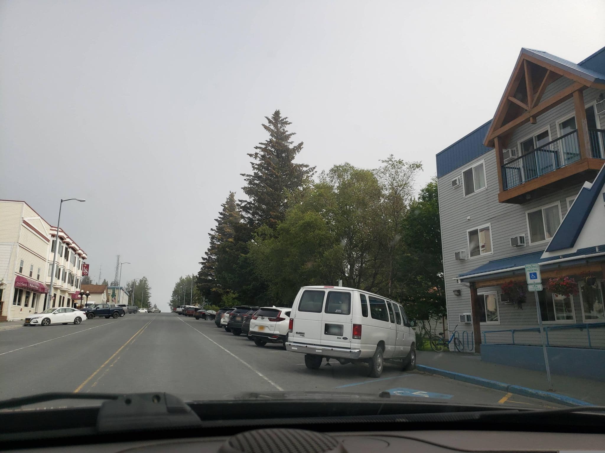 Street view near Hotel Edgewater, Bear Creek — © guyutetube (CC BY-SA · Mapillary)