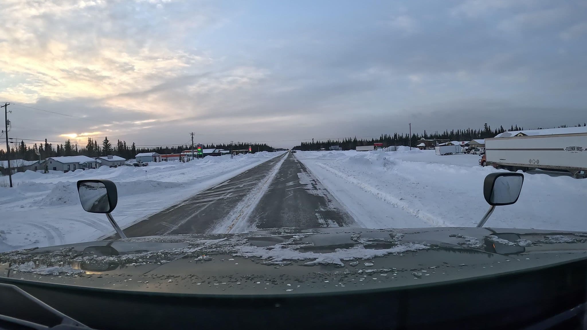 Street view near Young's Motel, Tok — © bct (CC BY-SA · Mapillary)