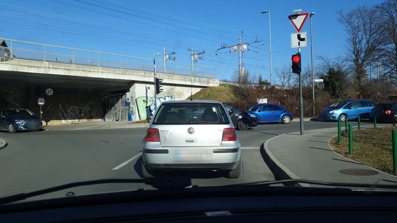 Street view near Guesthouse Koprivec, Ljubljana — © mik007 (CC BY-SA · Mapillary)