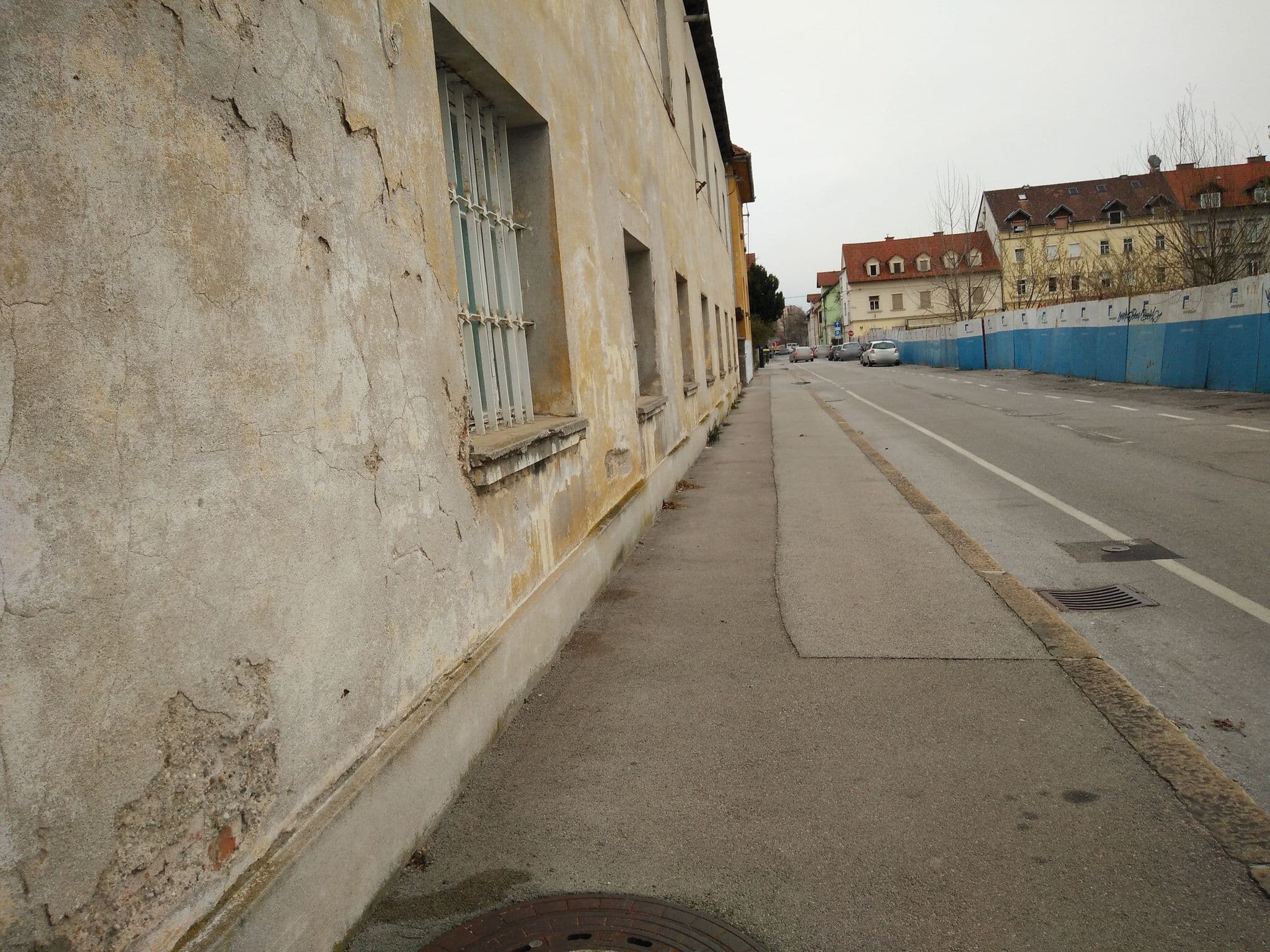 Street view near Tivoli Boutique Inn, Ljubljana — © map_hard (CC BY-SA · Mapillary)
