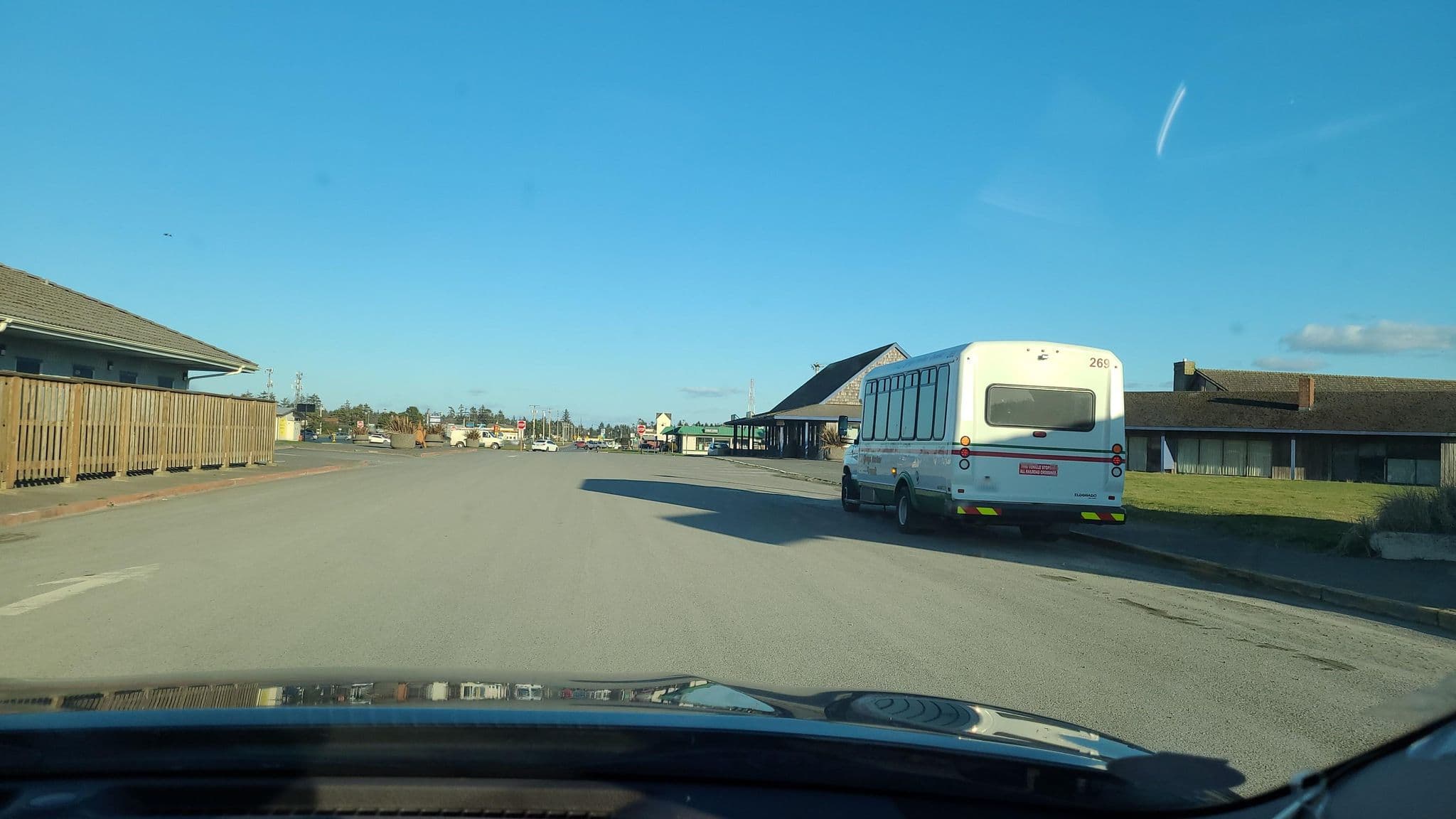 Street view near Beach Bathrooms, Ocean Shores — © damnitgetmybeer (CC BY-SA · Mapillary)