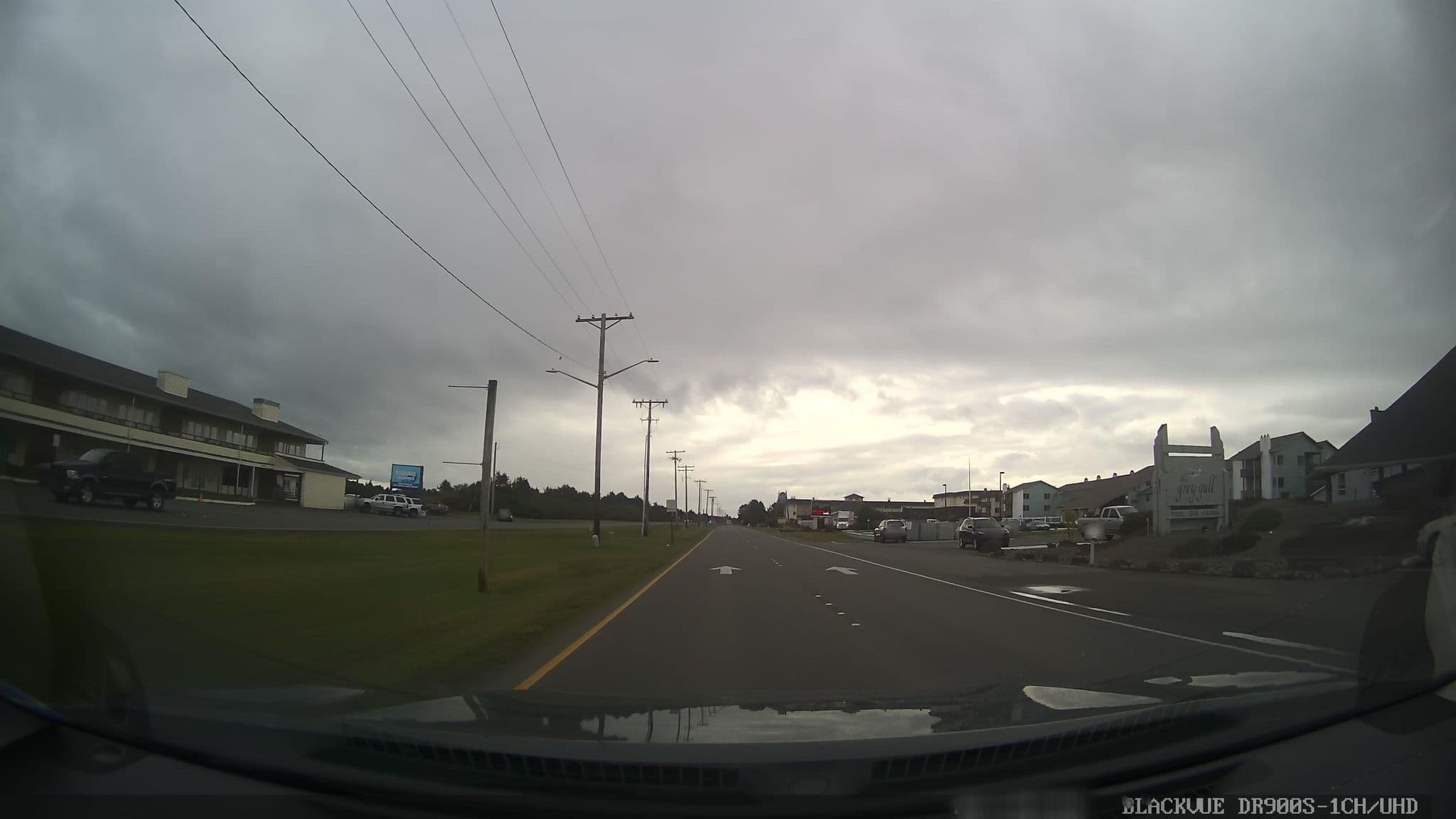 Street view near Guesthouse Inn & Suites, Ocean Shores — © damnitgetmybeer (CC BY-SA · Mapillary)
