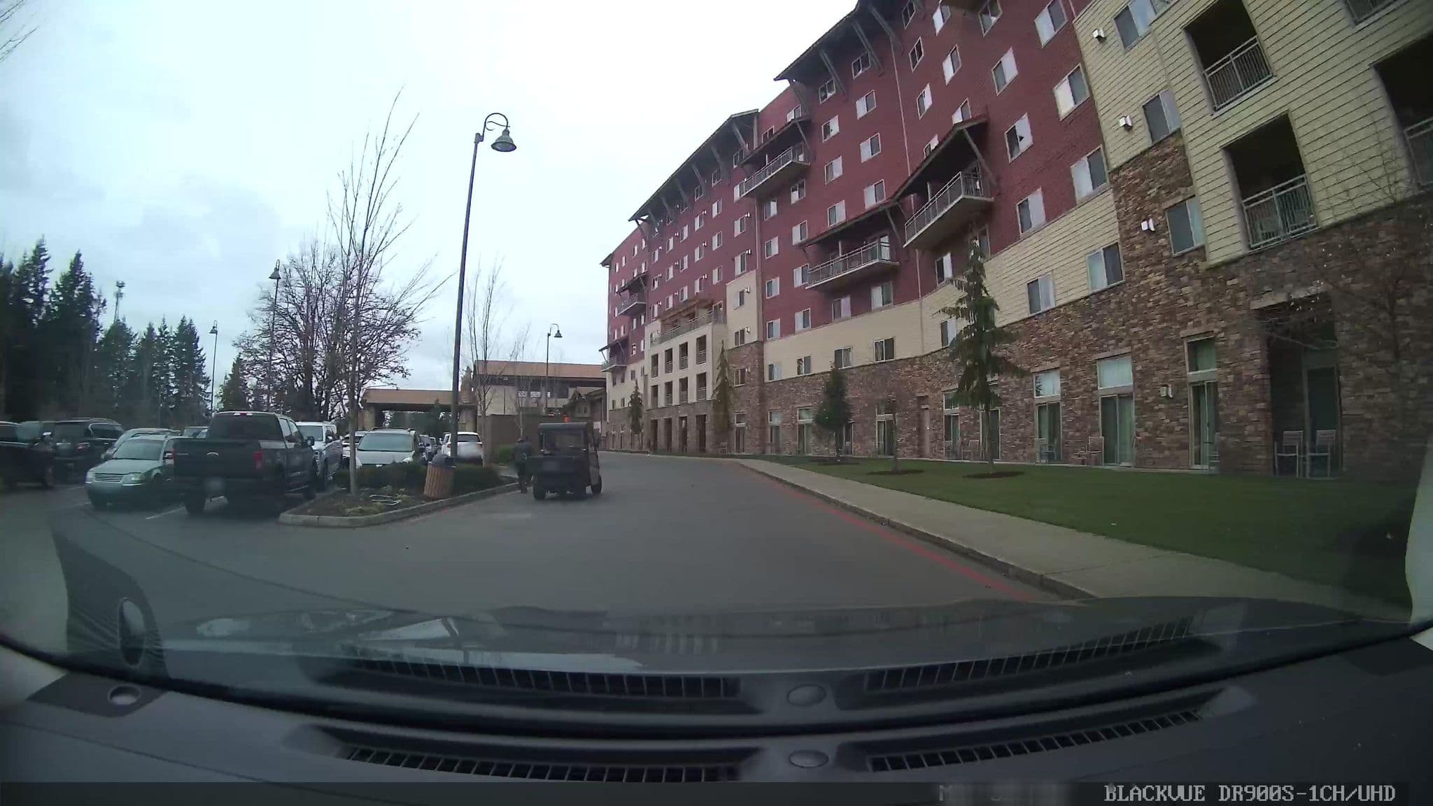 Street view near Room 3047, Grand Mound — © damnitgetmybeer (CC BY-SA · Mapillary)