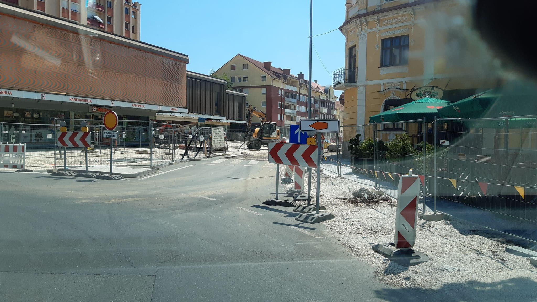 Street view near Hotel Zvezda, Murska Sobota — © veverica (CC BY-SA · Mapillary)