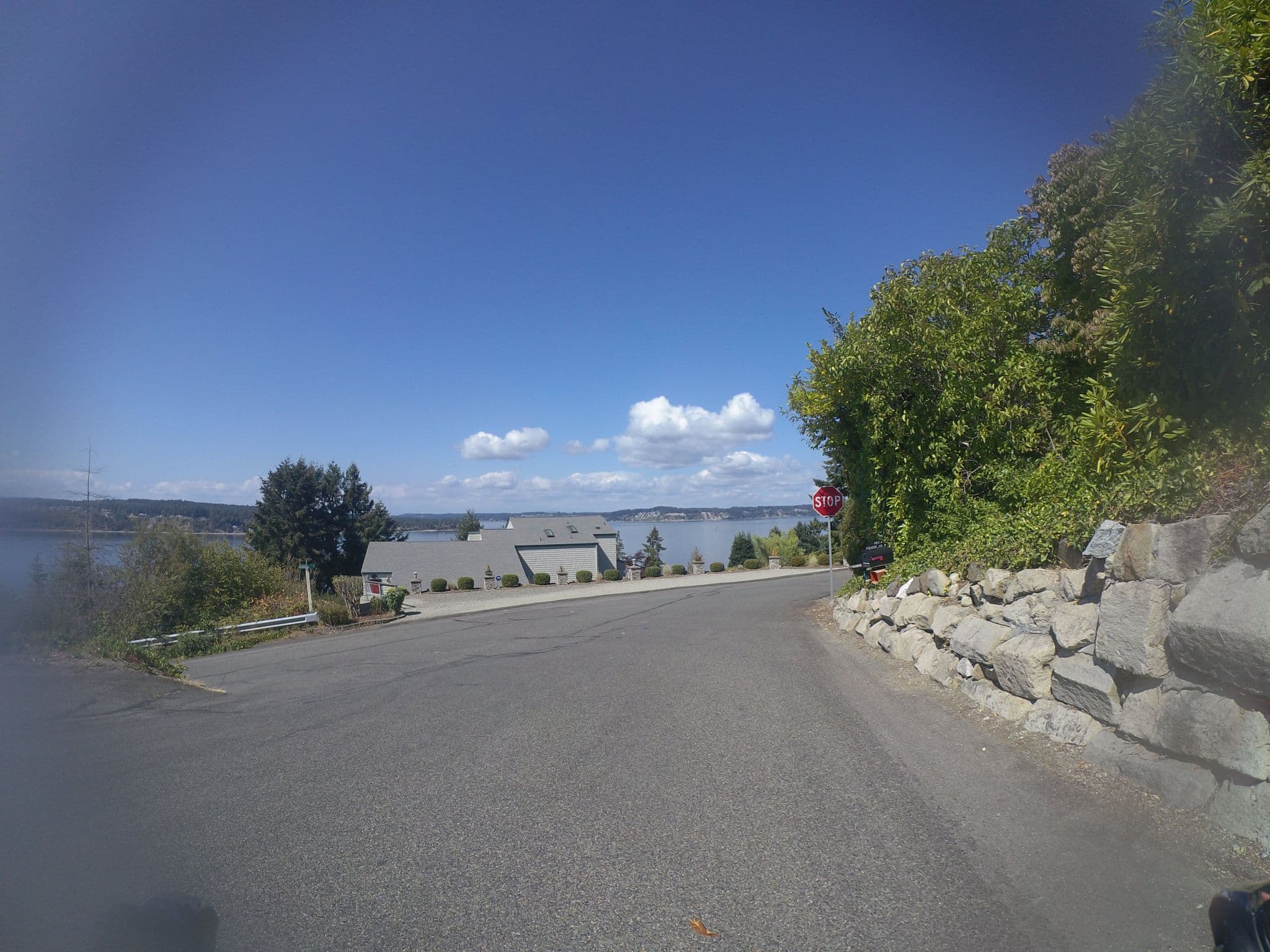 Street view near Paradise Chateau, University Place — © jaku103 (CC BY-SA · Mapillary)