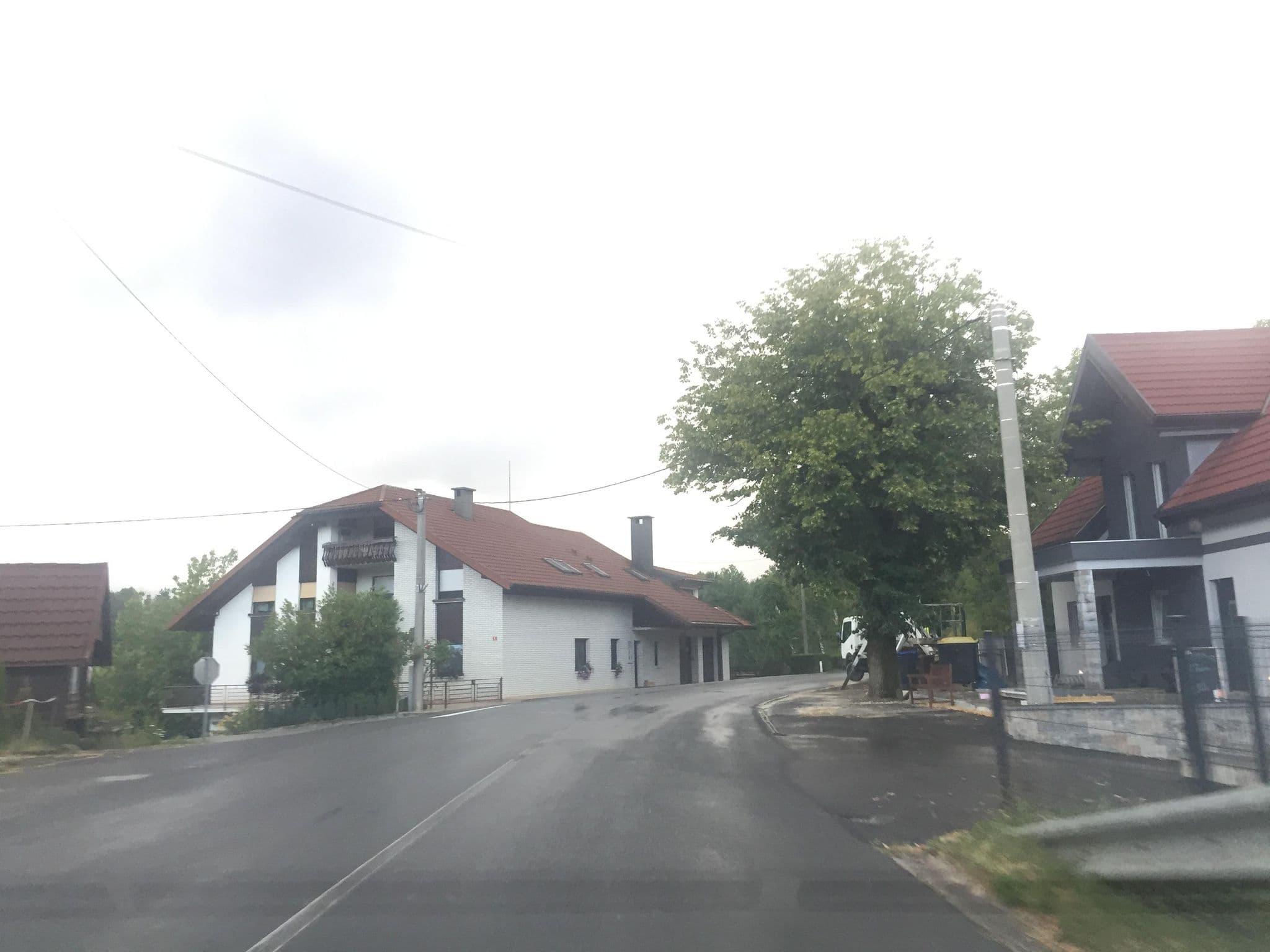 Street view near Lipa Plac, Postojna — © igorzo (CC BY-SA · Mapillary)