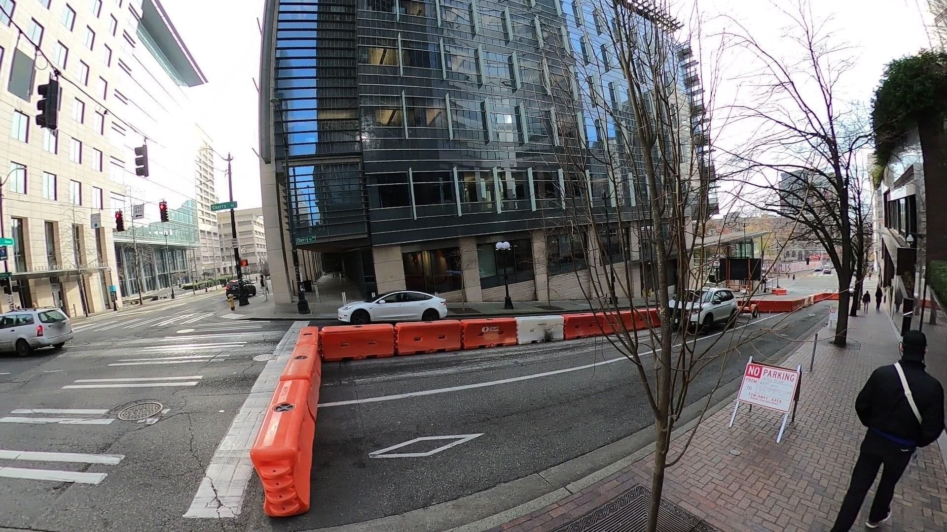 Street view near Antibes, Seattle — © pedestrian_mapping (CC BY-SA · Mapillary)